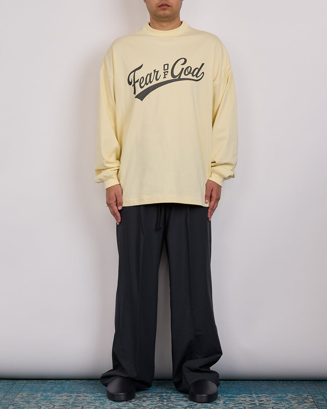 Fear of God Essentials Pleat Front Silk Blend Drawstring Pant Vintage Black