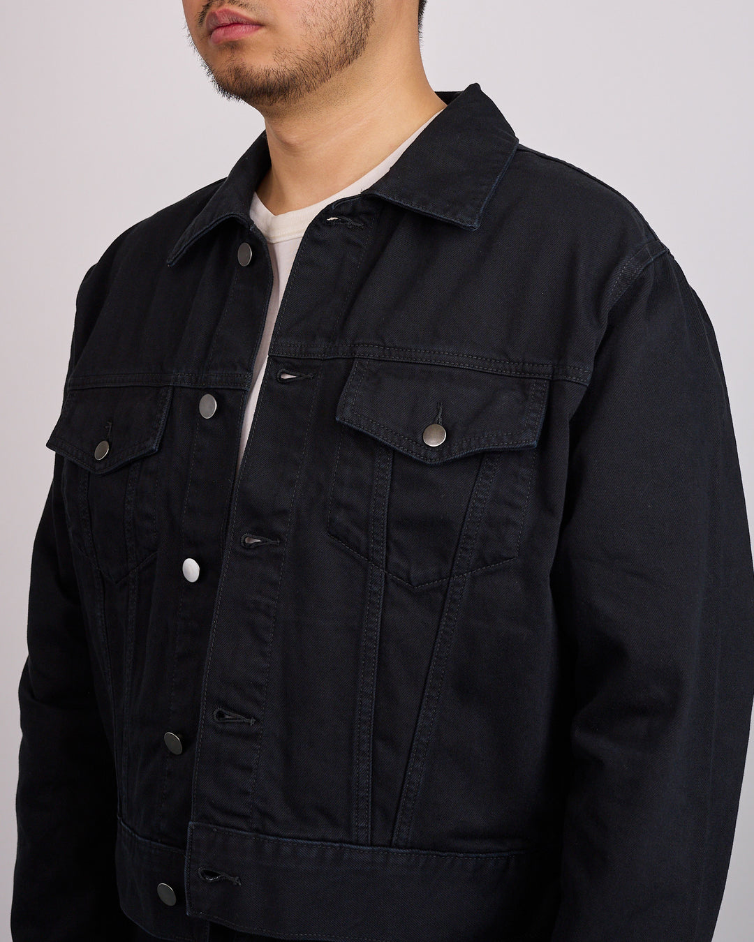 Fear of God Essentials 클래식 데님 재킷 오버다이 블랙