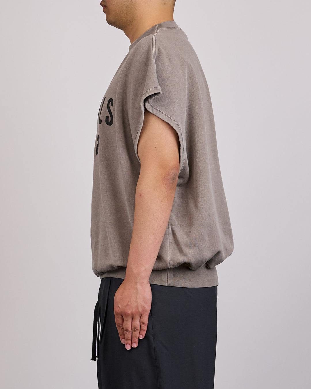 Fear of God Essentials Relaxed Cut-Off Fleece Crewneck Washed Seal