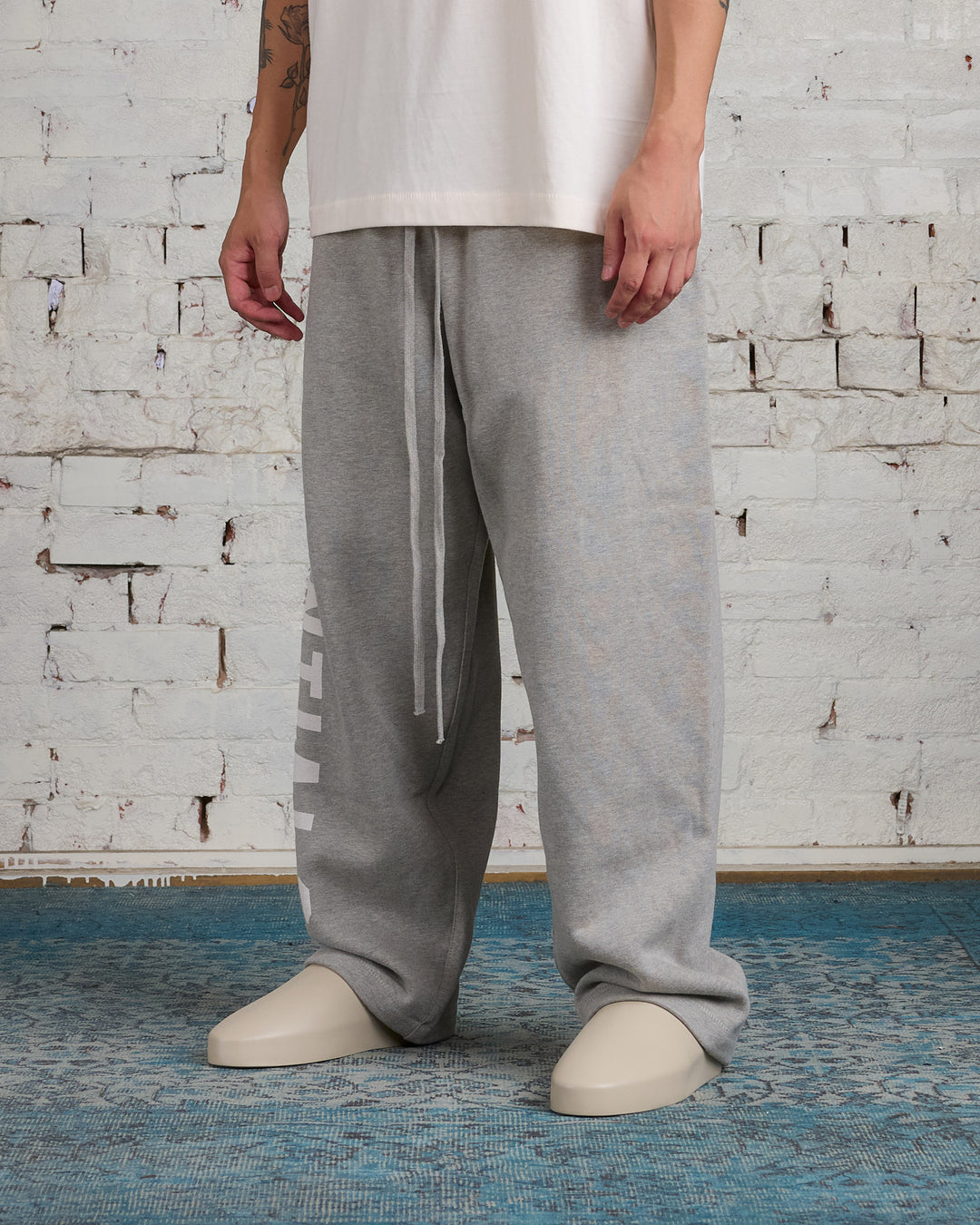 Fear of God Essentials Relaxed Fleece Sweatpant Heather