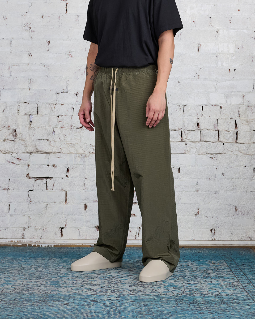 Fear of God Essentials Ripstop Relaxed Pant Military