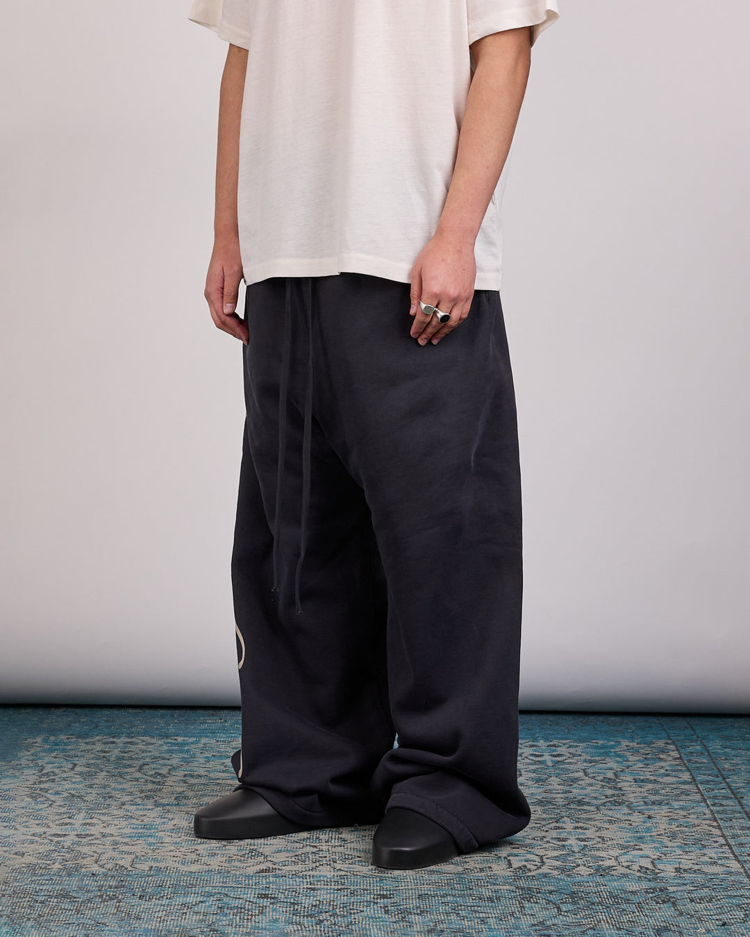 Fear of God Essentials Script Lounge Sweatpant Vintage Black
