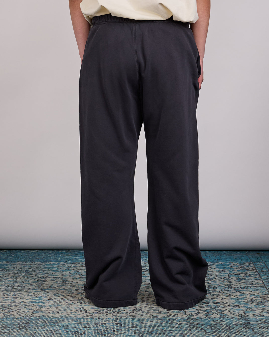 Fear of God Essentials Training Flare Sweatpant Faded Black