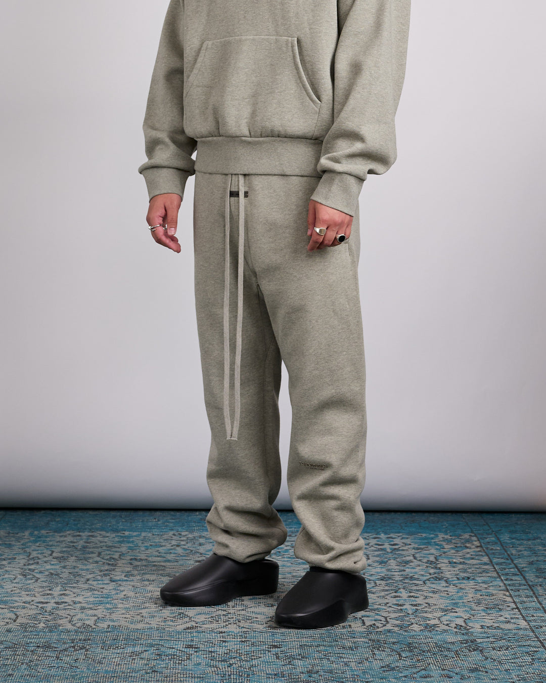 Fear of God Essentials Vintage Fleece Sweatpant Concrete