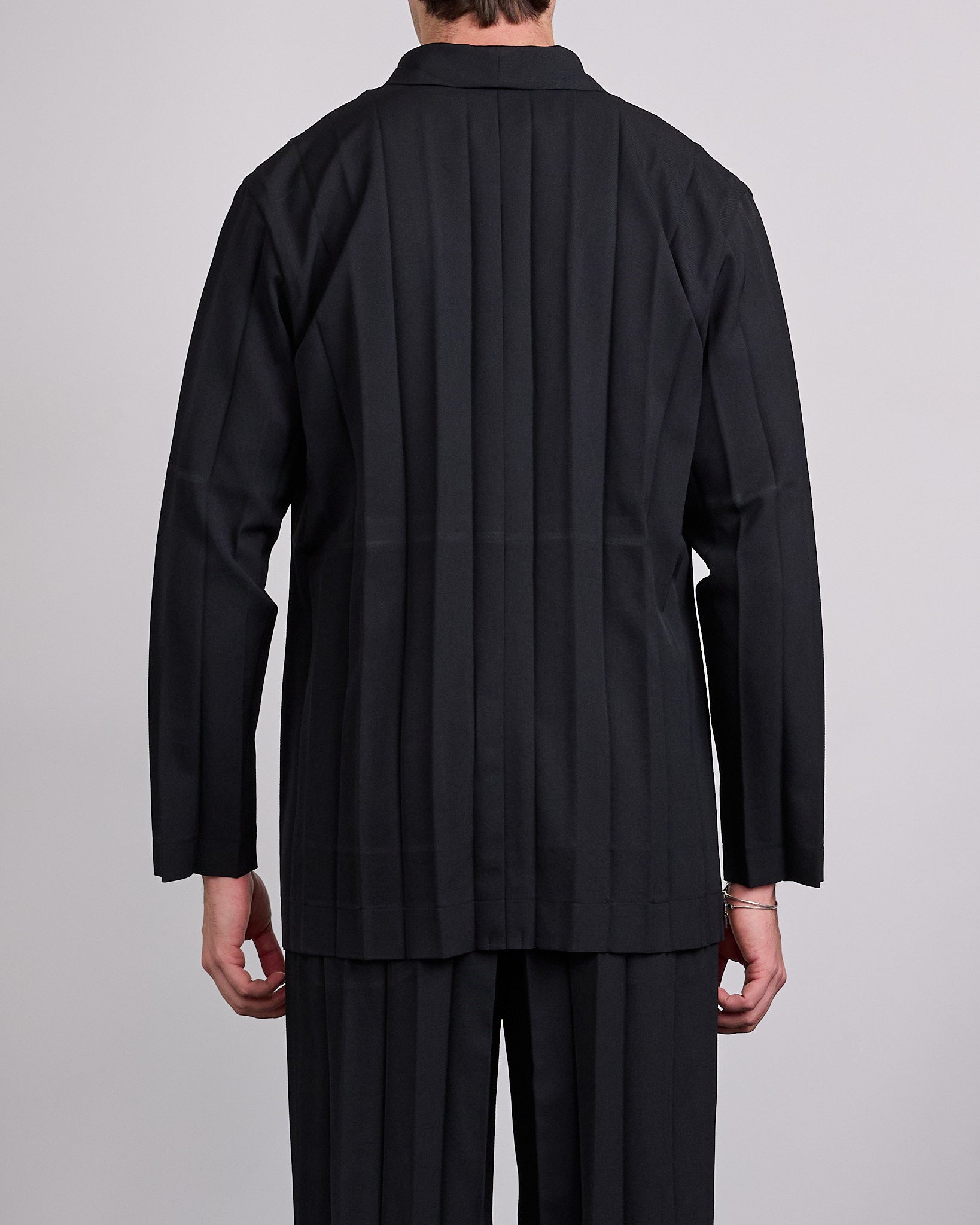 HOMME PLISSÉ ISSEY MIYAKE Edge Ensemble Blazer Black – LESS 17
