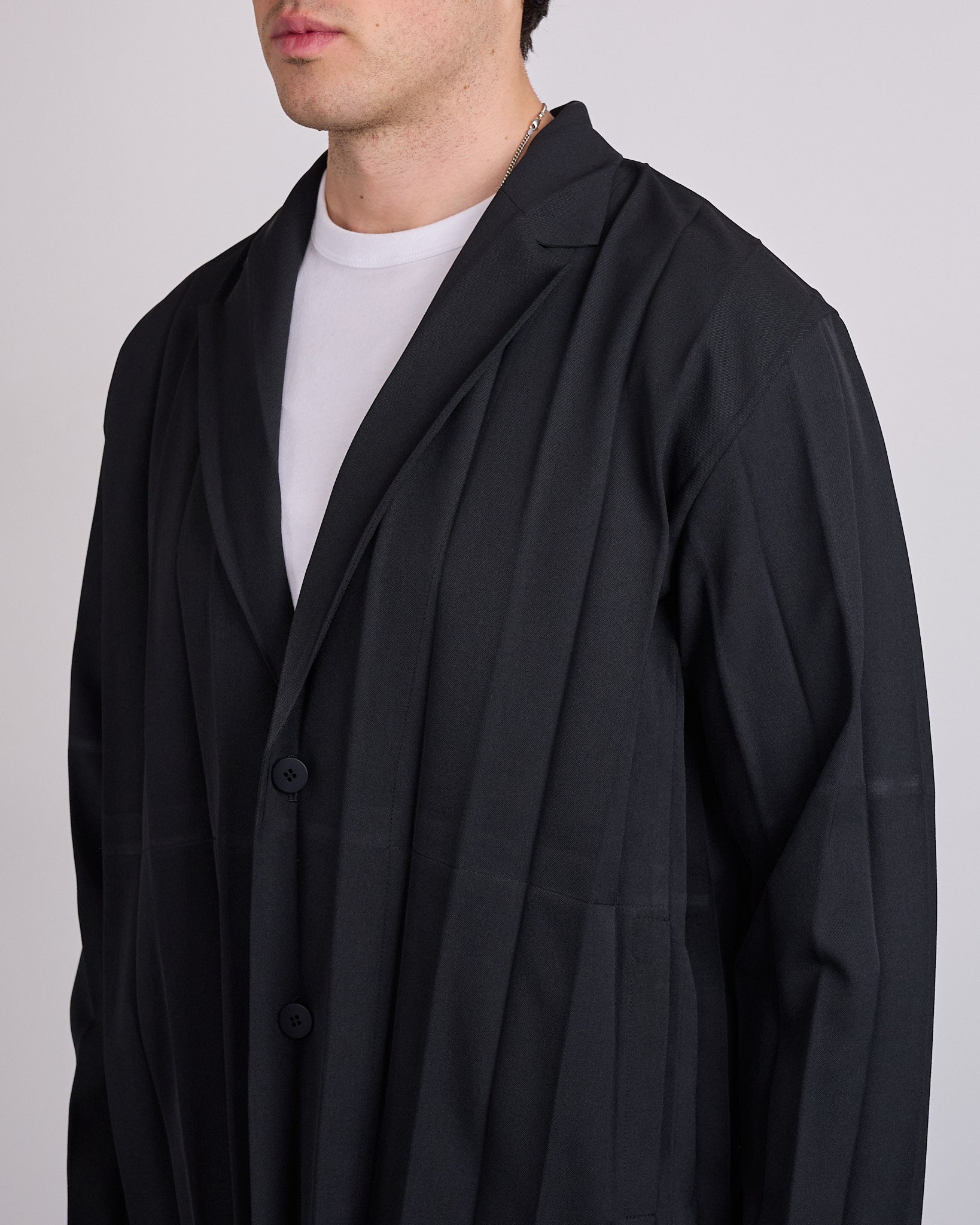 HOMME PLISSÉ ISSEY MIYAKE Edge Ensemble Blazer Black – LESS 17