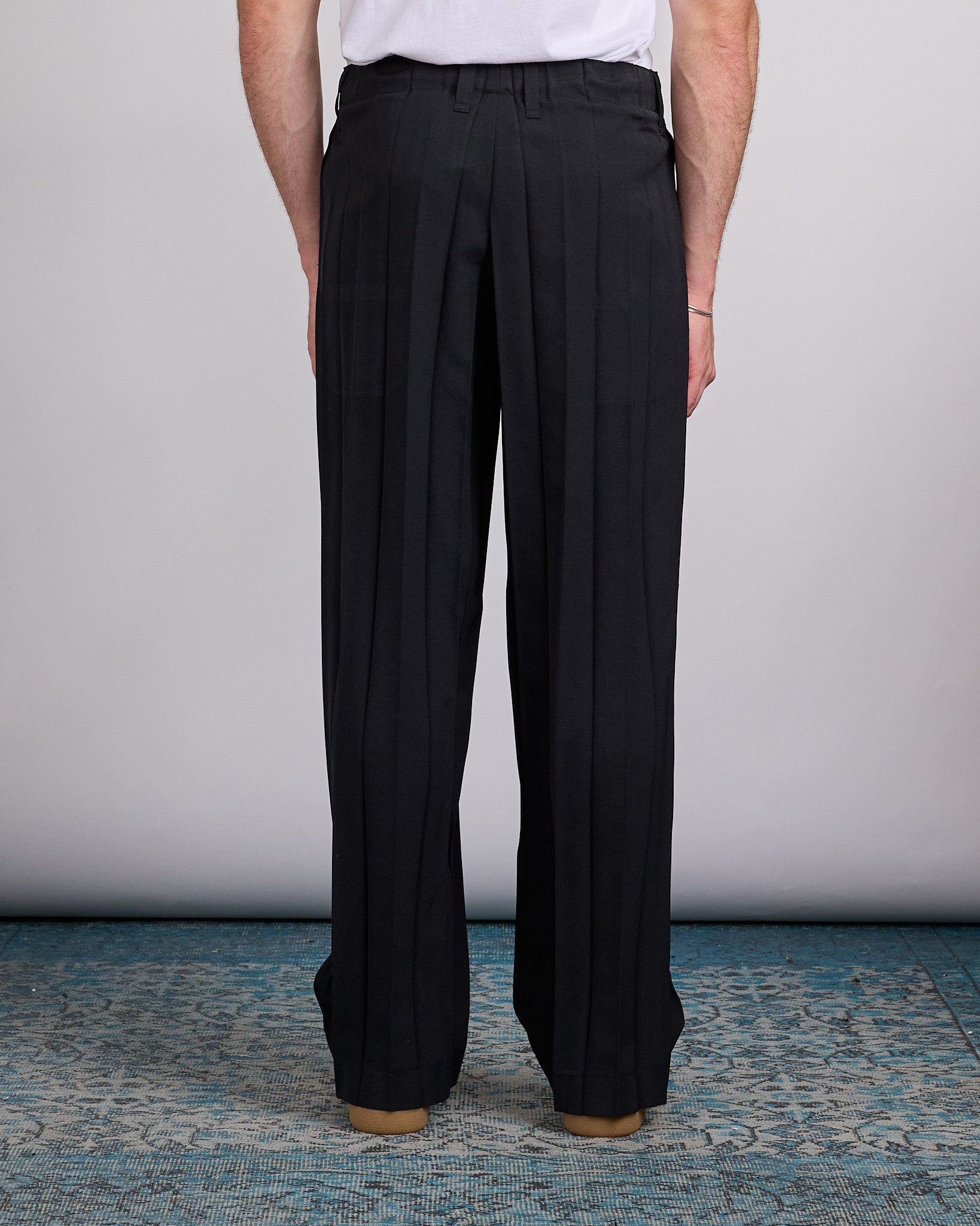 パンツ ISSEY MIYAKE EDGE ENSEMBLE BLACK Size 2 HOMME PLISSE ISSEY MIYAKE Edge Ensemble Pant - Black | Garmentory