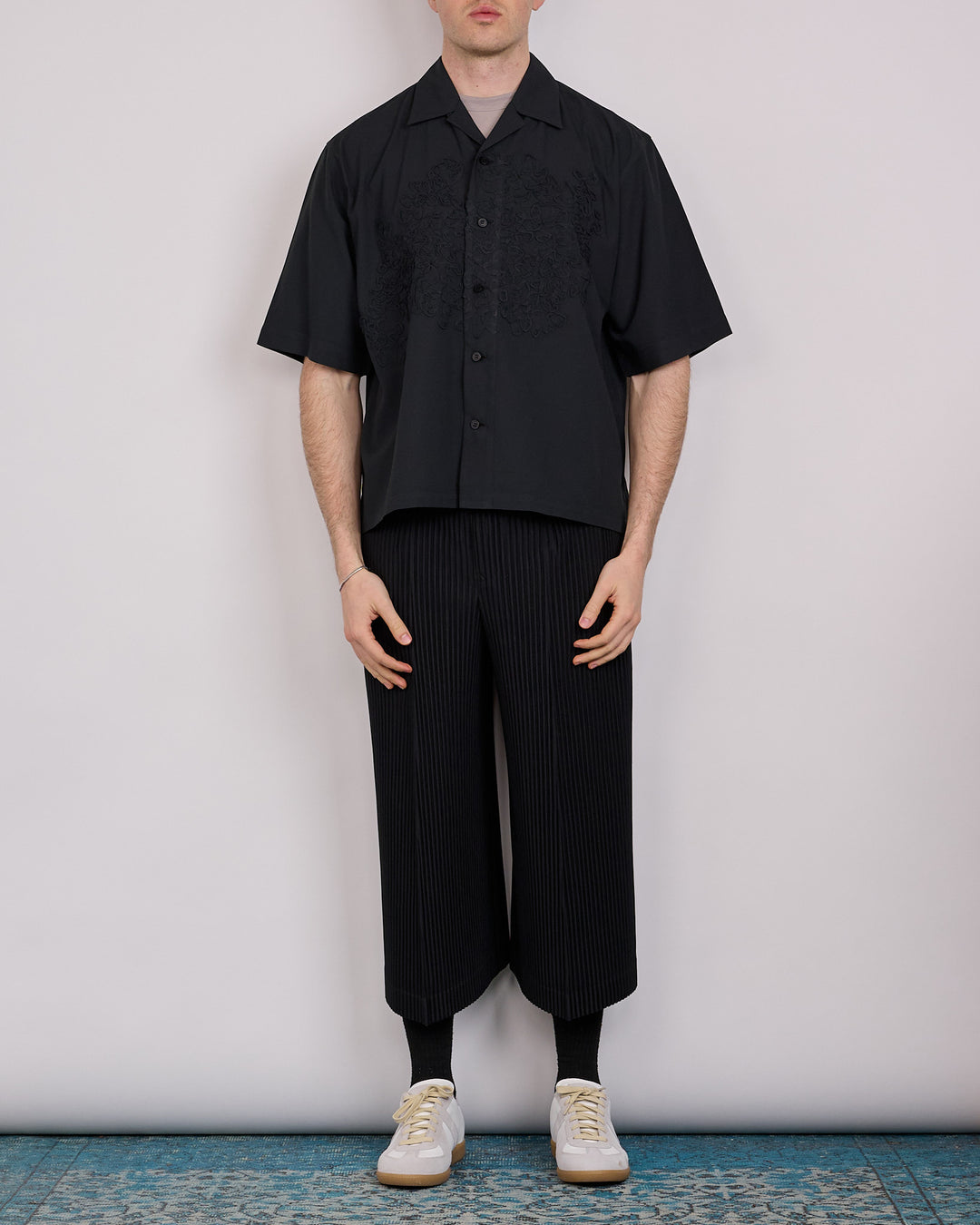 HOMME PLISSÉ ISSEY MIYAKE Embroidery Press Button Shirt Black