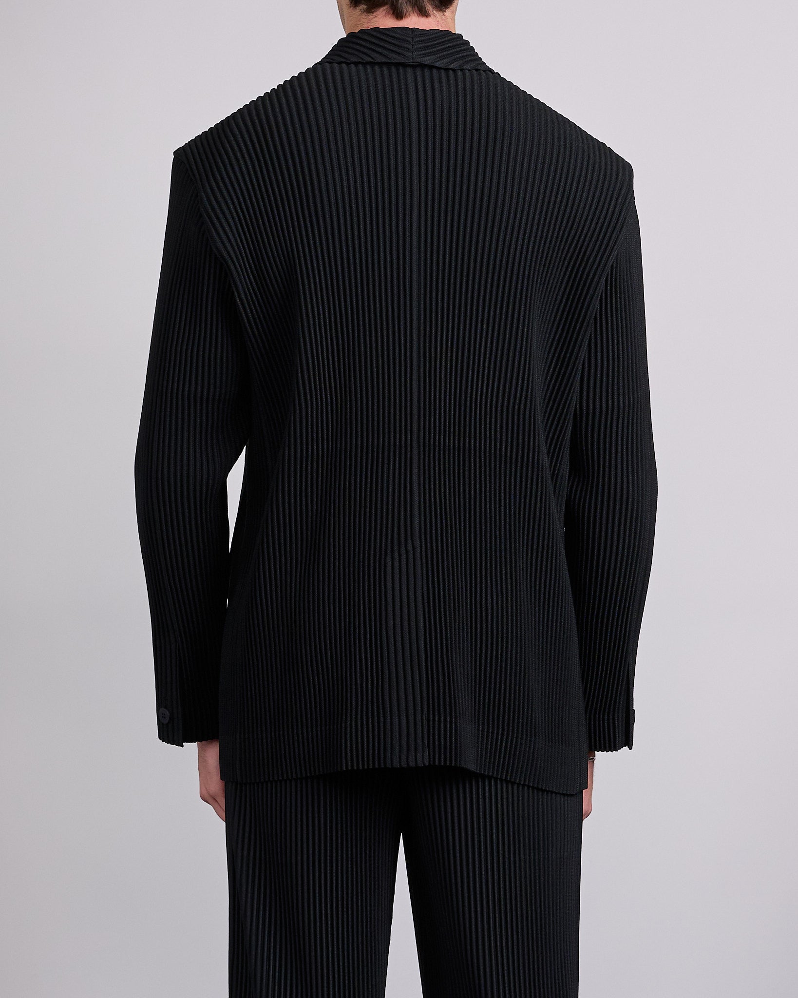 HOMME PLISSÉ ISSEY MIYAKE Kersey Pleats Blazer Black – LESS 17