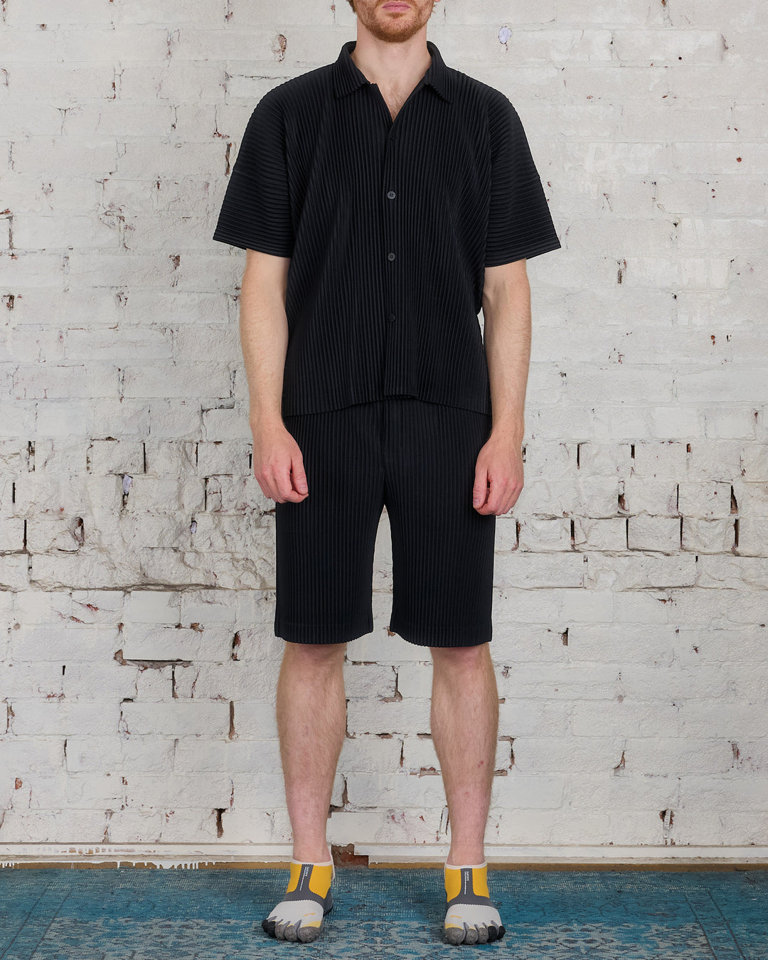 HOMME PLISSÉ ISSEY MIYAKE Pleated July Button Shirt Black