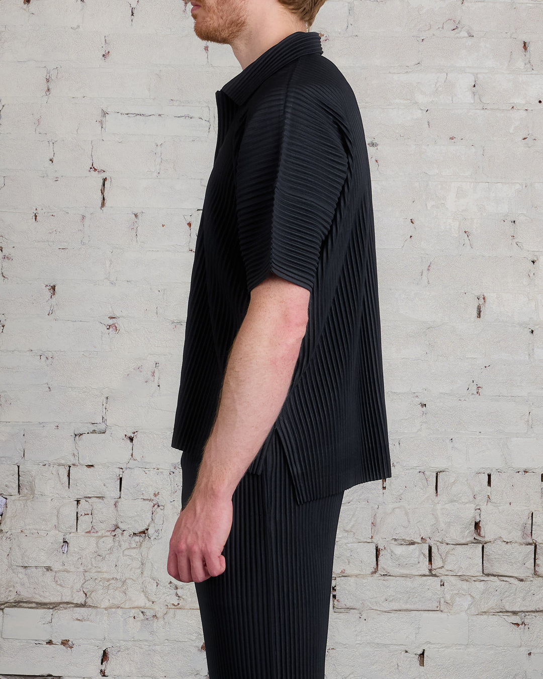 HOMME PLISSÉ ISSEY MIYAKE Pleated July Button Shirt Black