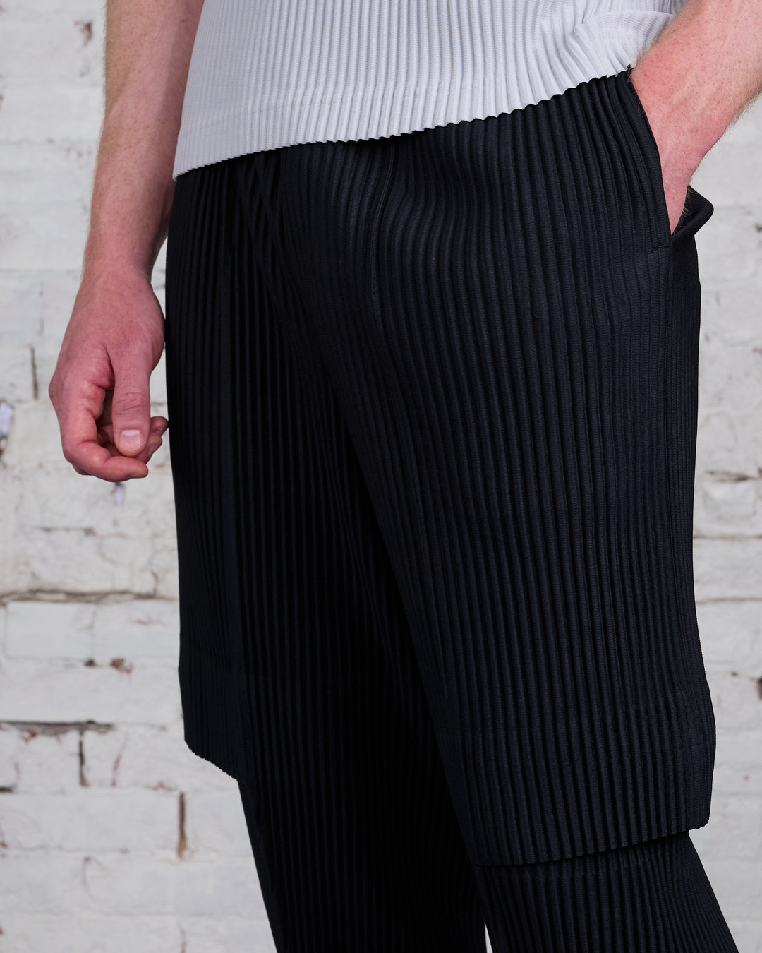 HOMME PLISSÉ ISSEY MIYAKE Pleats June Cargo Pant Black