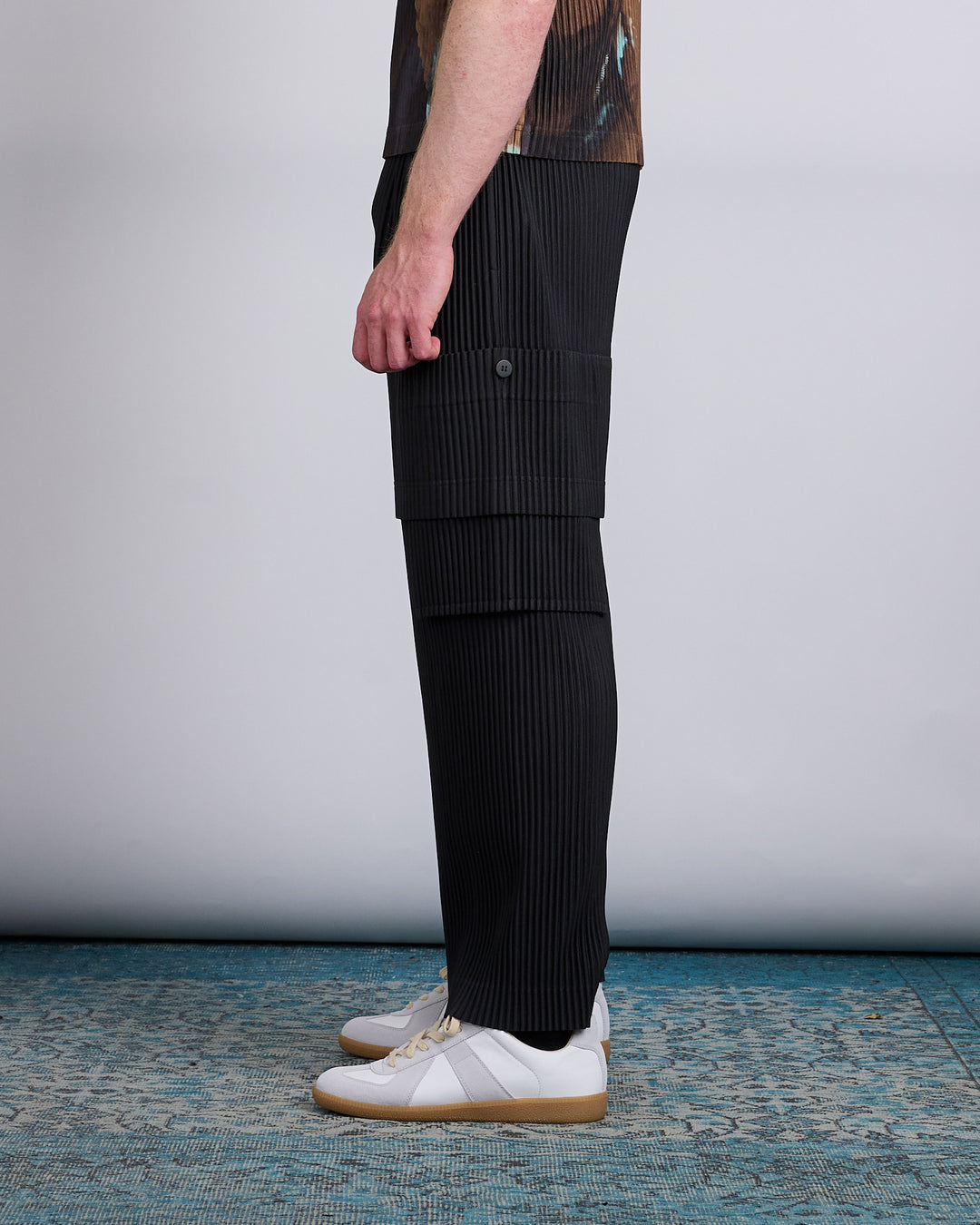 HOMME PLISSÉ ISSEY MIYAKE Pleats Multi-Pocket Pant Coke Gray