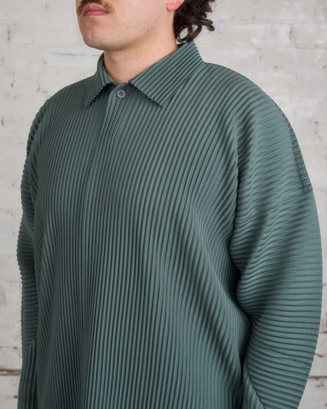 HOMME PLISSÉ ISSEY MIYAKE Pleats October LS Polo Moss