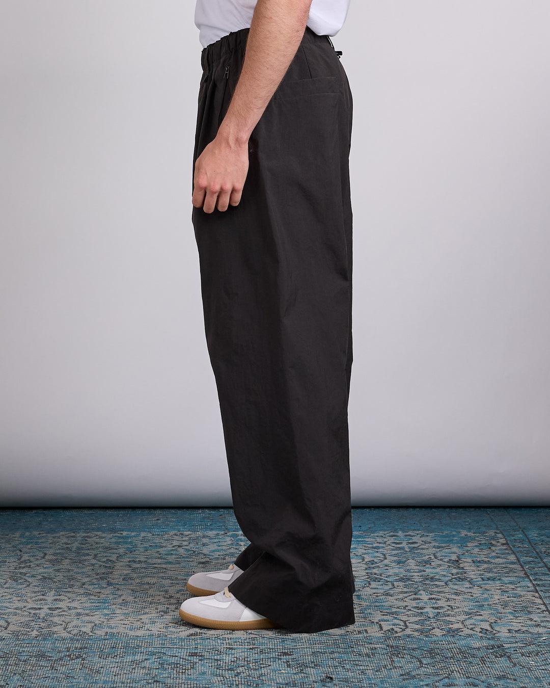 HOMME PLISSÉ ISSEY MIYAKE Quarry Relaxed Pant Dark Brown