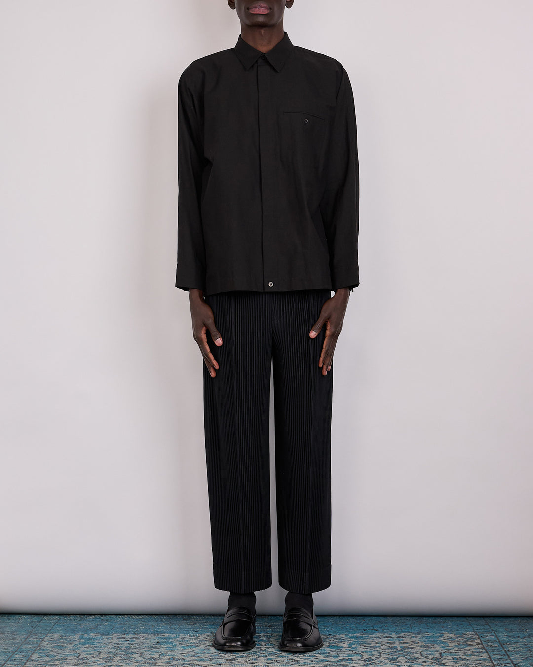 HOMME PLISSÉ ISSEY MIYAKE Streamline Button Shirt Black