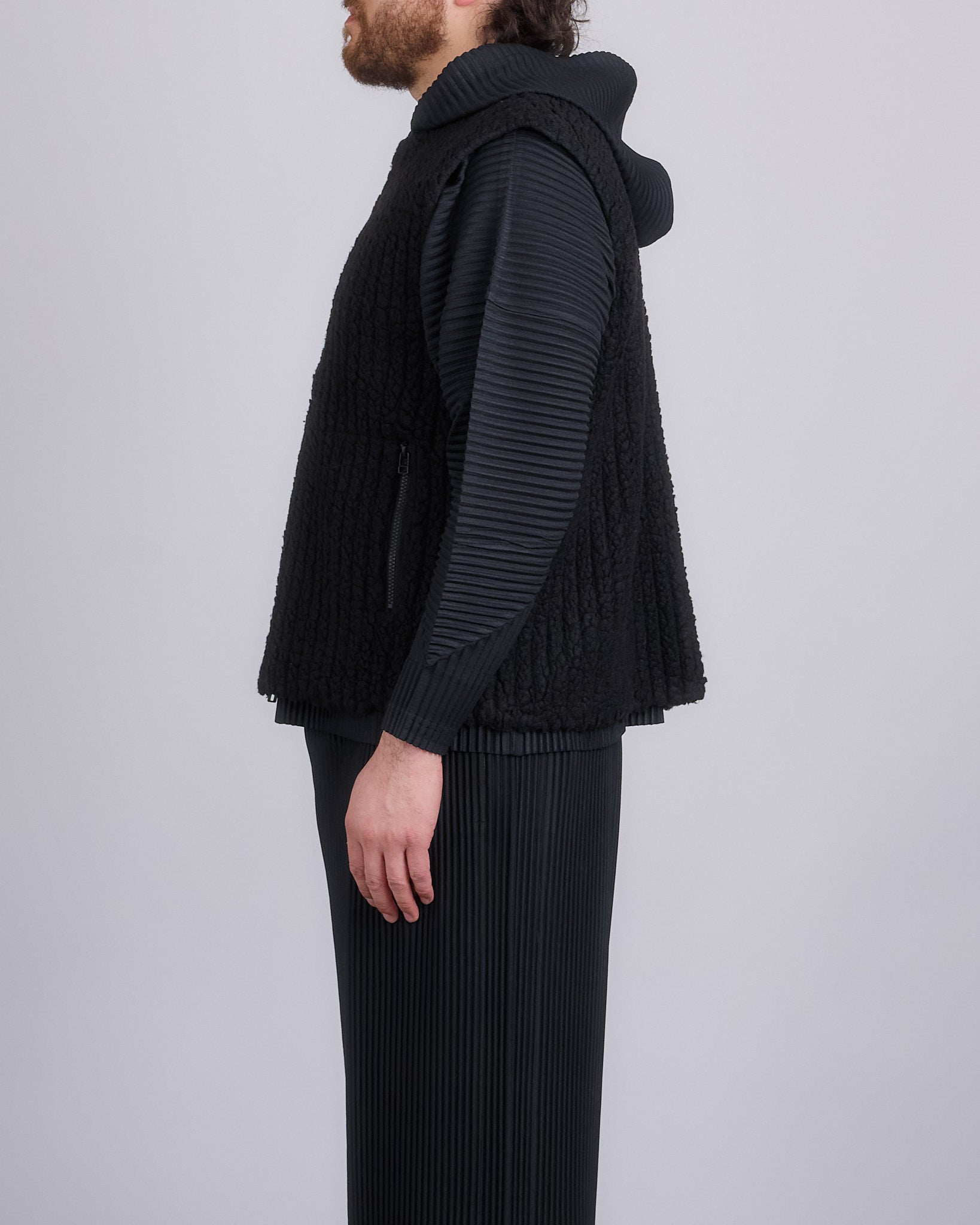 トップス HOMMEPLISSE ISSEYMIYAKE double zip vest BASICS – ISSEY MIYAKE ONLINE STORE