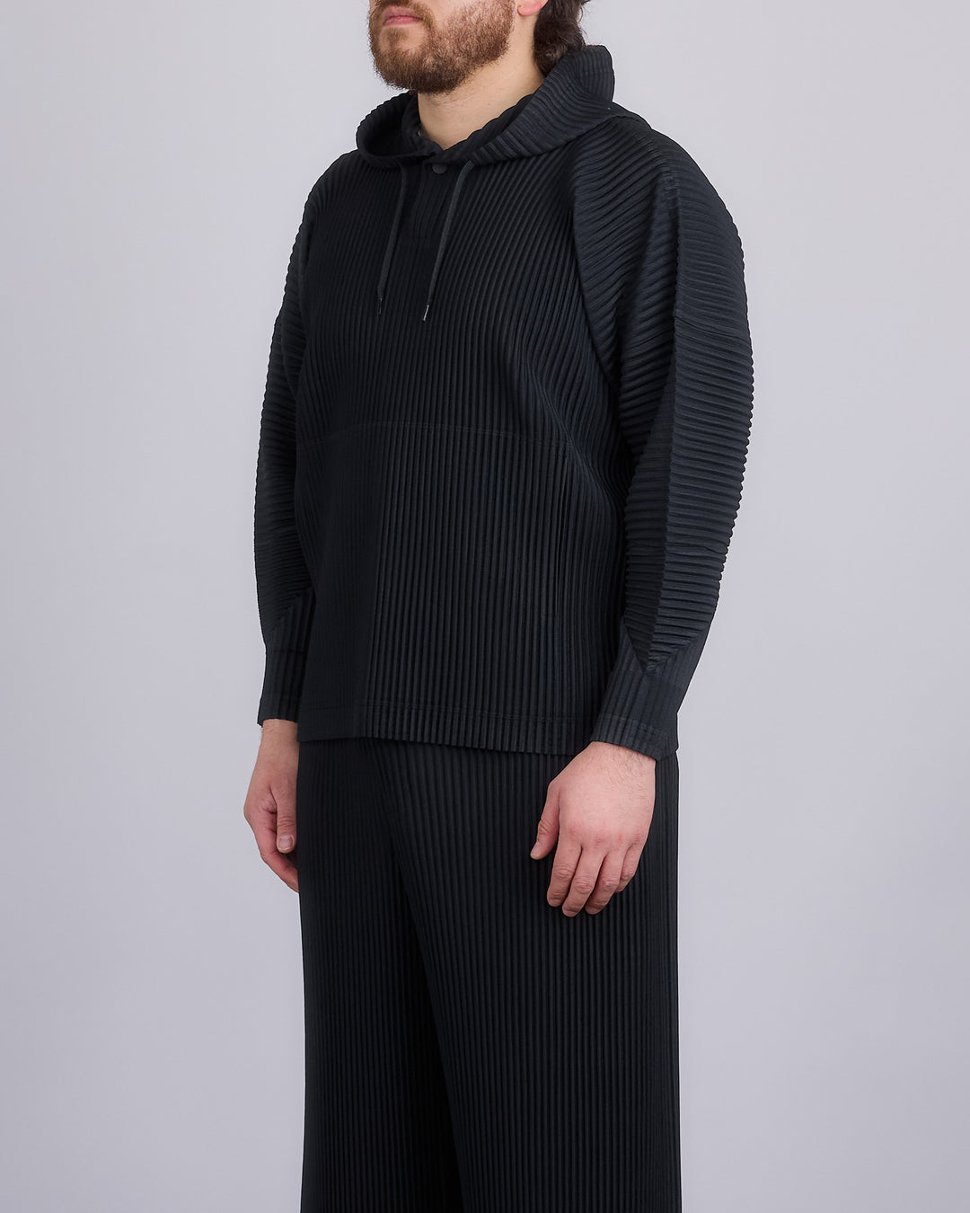 HOMME PLISSÉ ISSEY MIYAKE December Pleats Button Hoodie Black