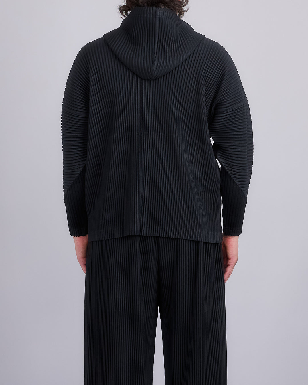 HOMME PLISSÉ ISSEY MIYAKE December Pleats Button Hoodie Black