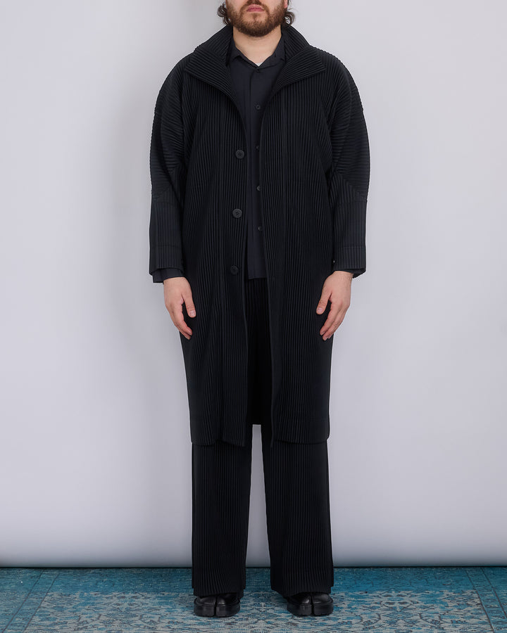 HOMME PLISSÉ ISSEY MIYAKE Pleated November Coat Black