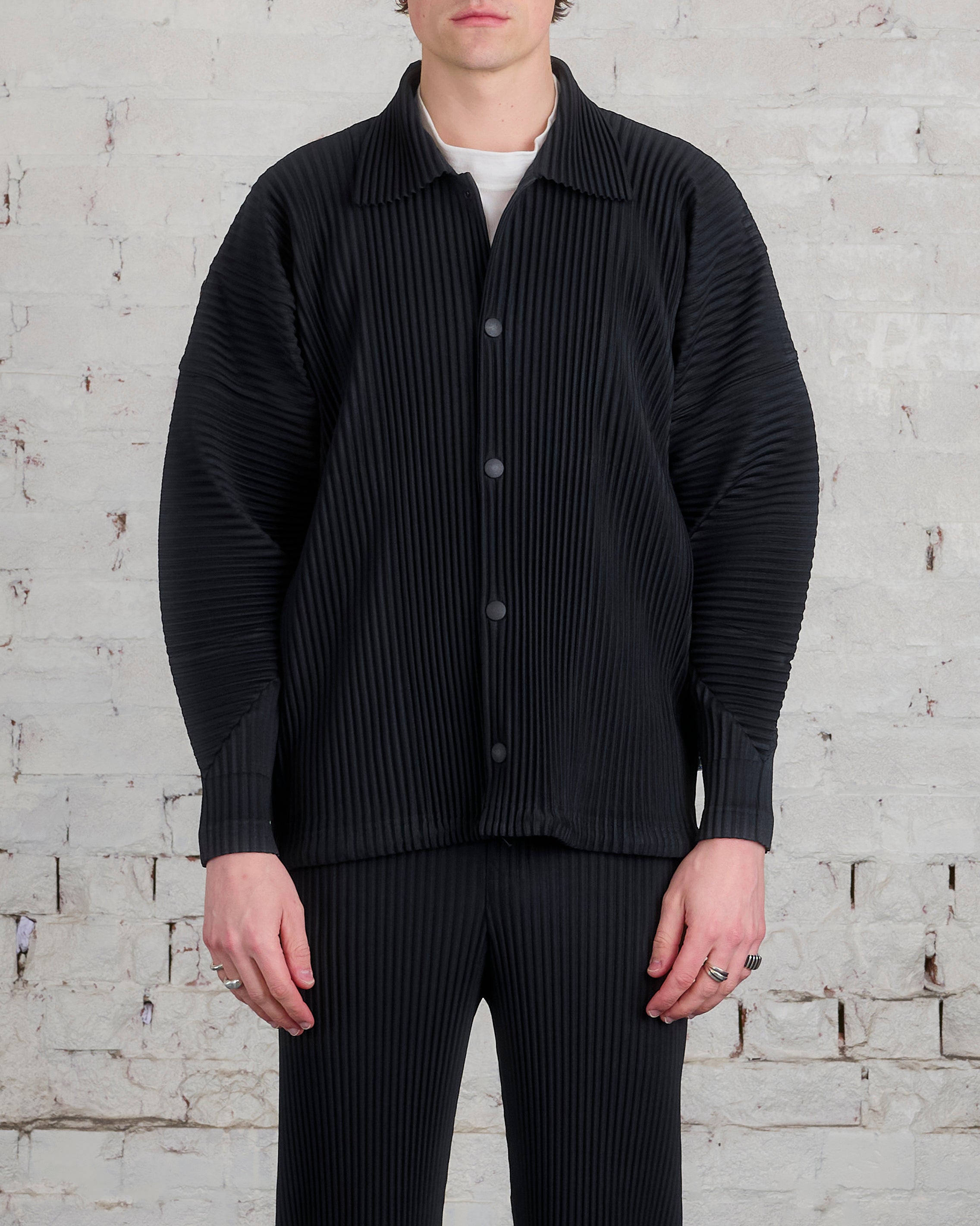 Issey Miyake Homme Plisse Pleats Feb Coach Jacket Black – LESS 17