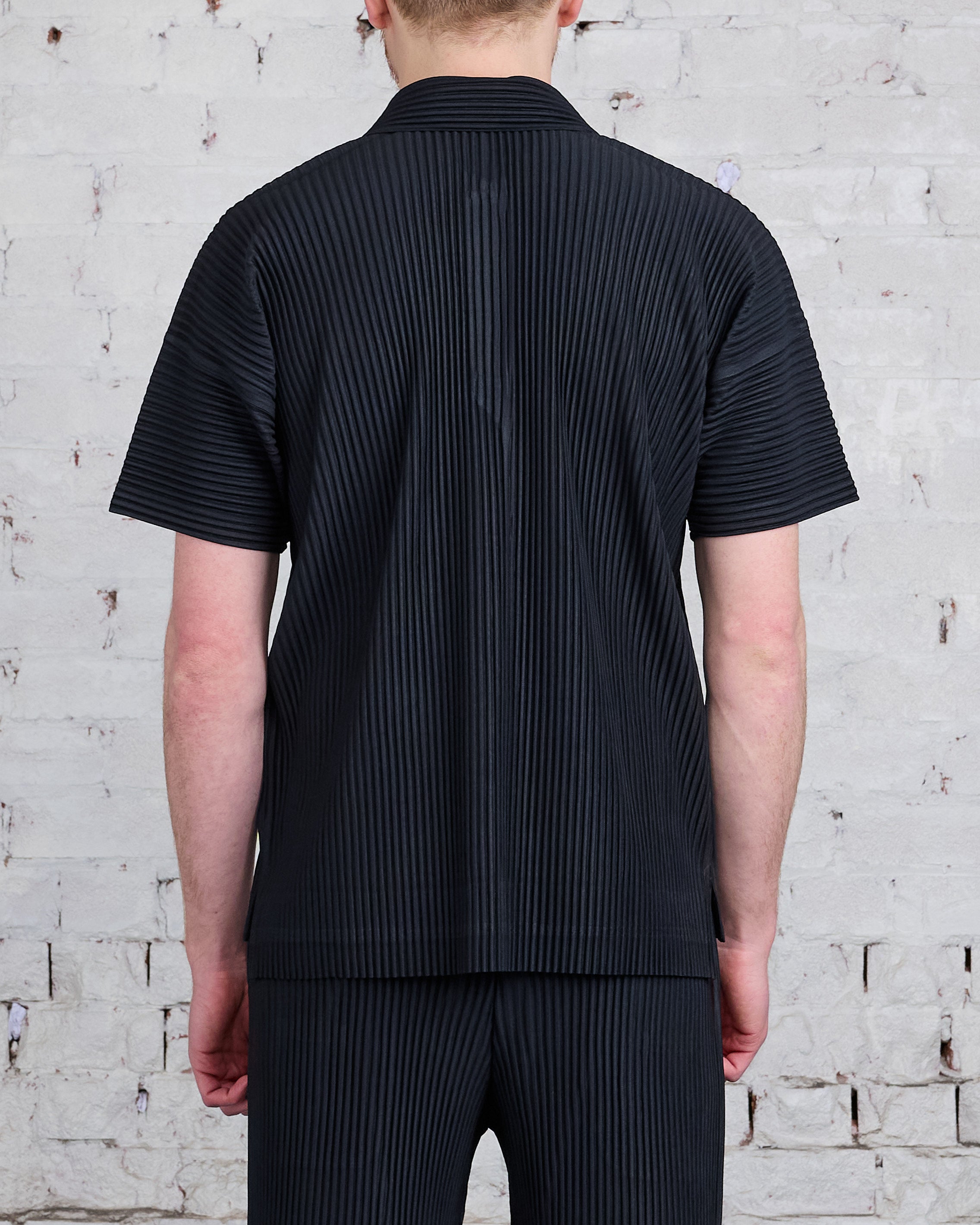 HOMME PLISSÉ ISSEY MIYAKE Pleats May Polo Black