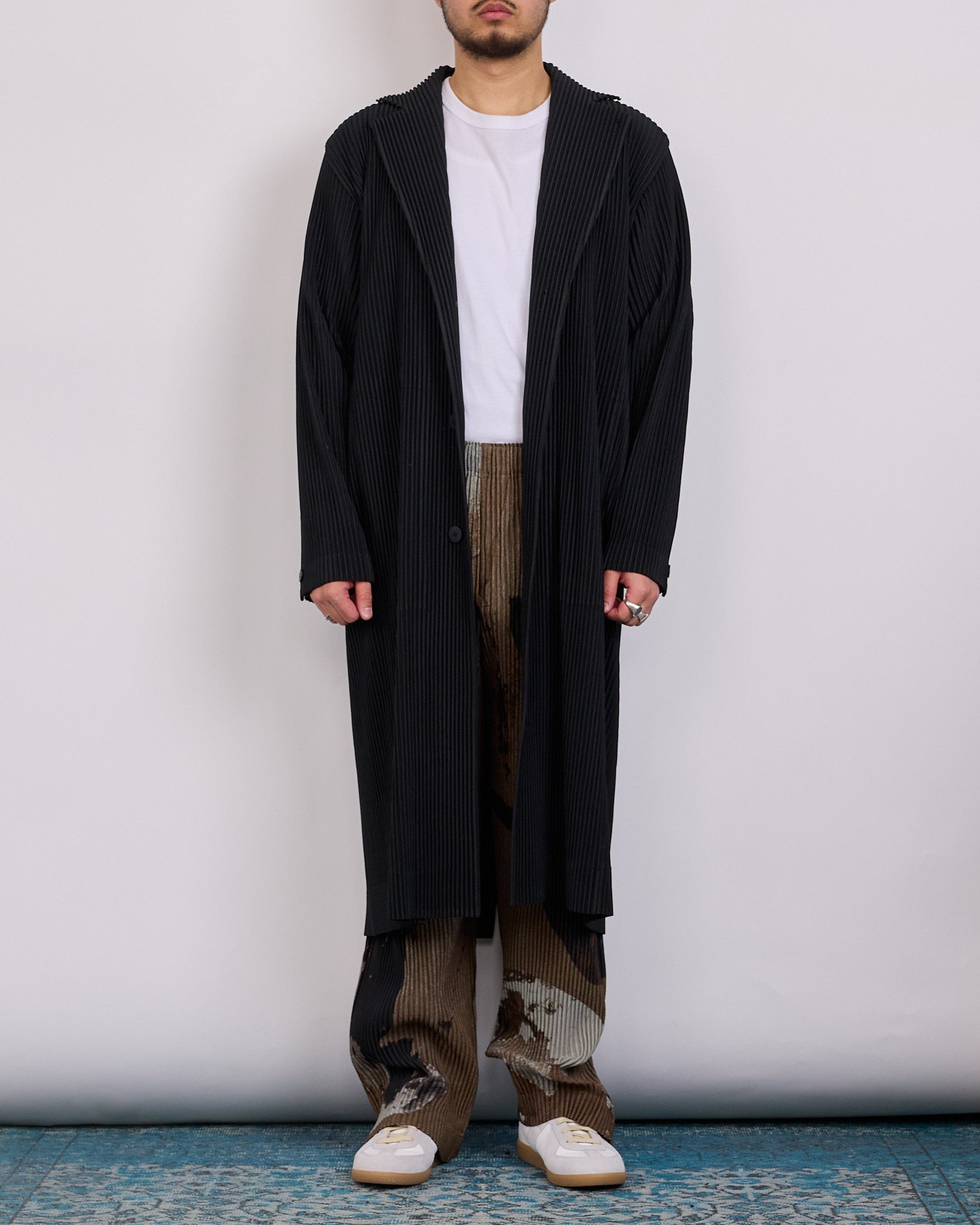HOMME PLISSÉ ISSEY MIYAKE Tailored Pleats Coat Black – LESS 17