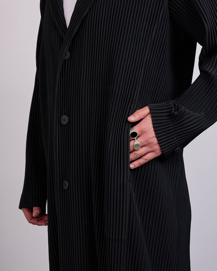 HOMME PLISSÉ ISSEY MIYAKE Tailored Pleats Coat Black