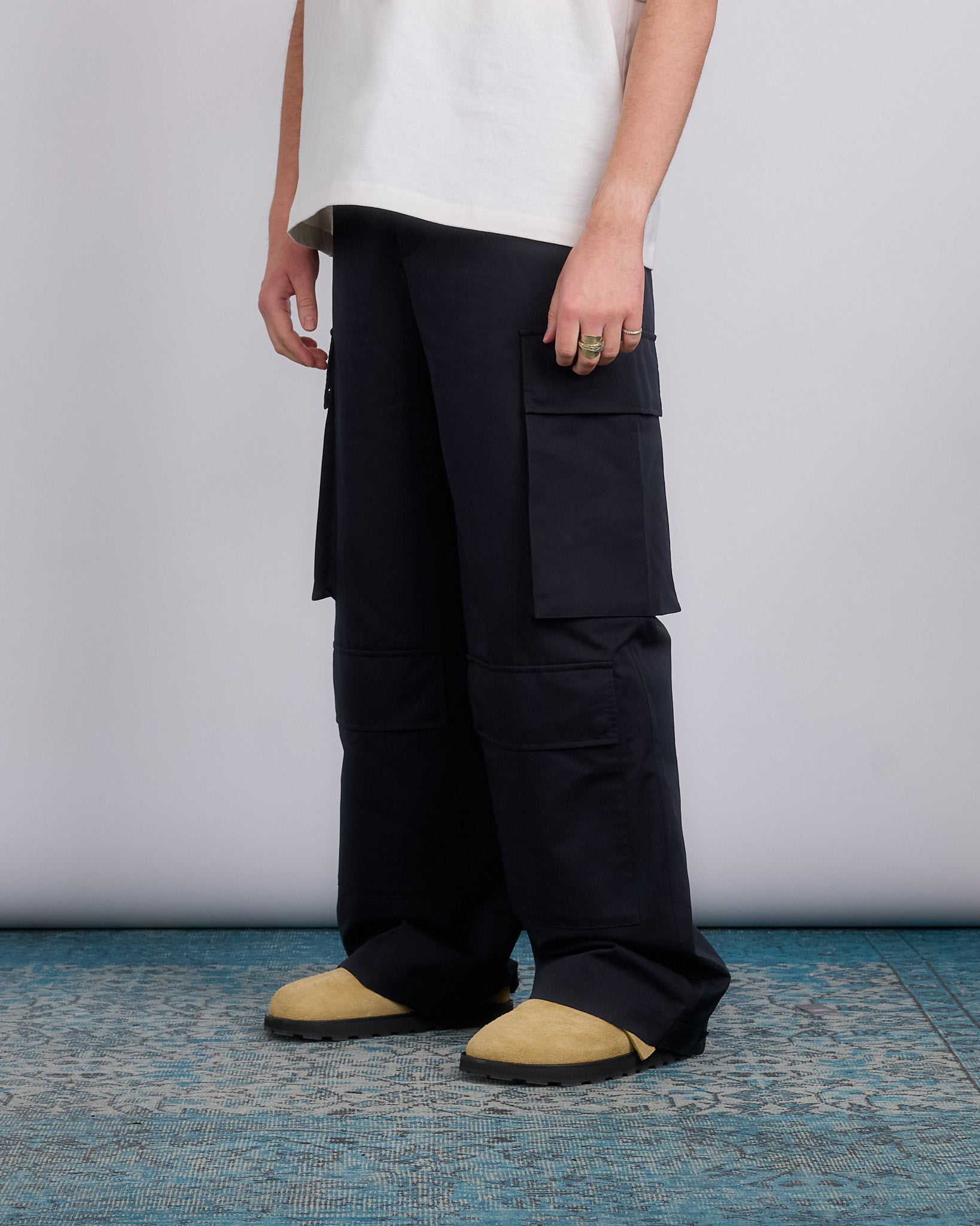 Jil Sander Cotton Silk Poplin Cargo Trouser Black – LESS 17 Jil Sander Cotton Silk Poplin Cargo Trouser Black – LESS 17