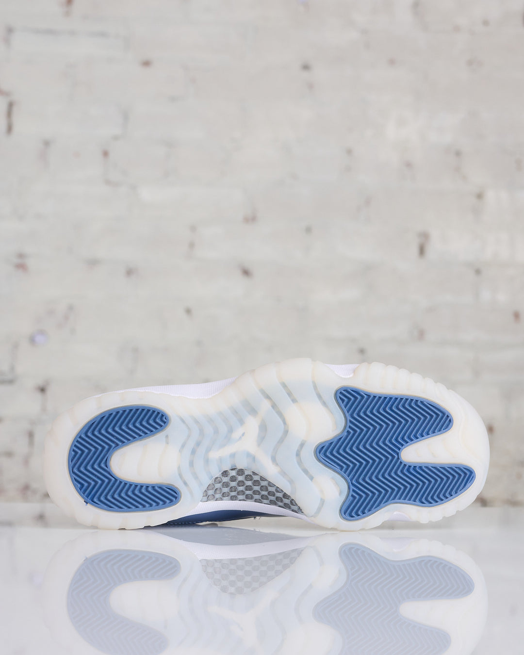 Nike Men's Air Jordan 11 Retro Low "Diffused Blue" White/Midnight Navy-Diffused Blue