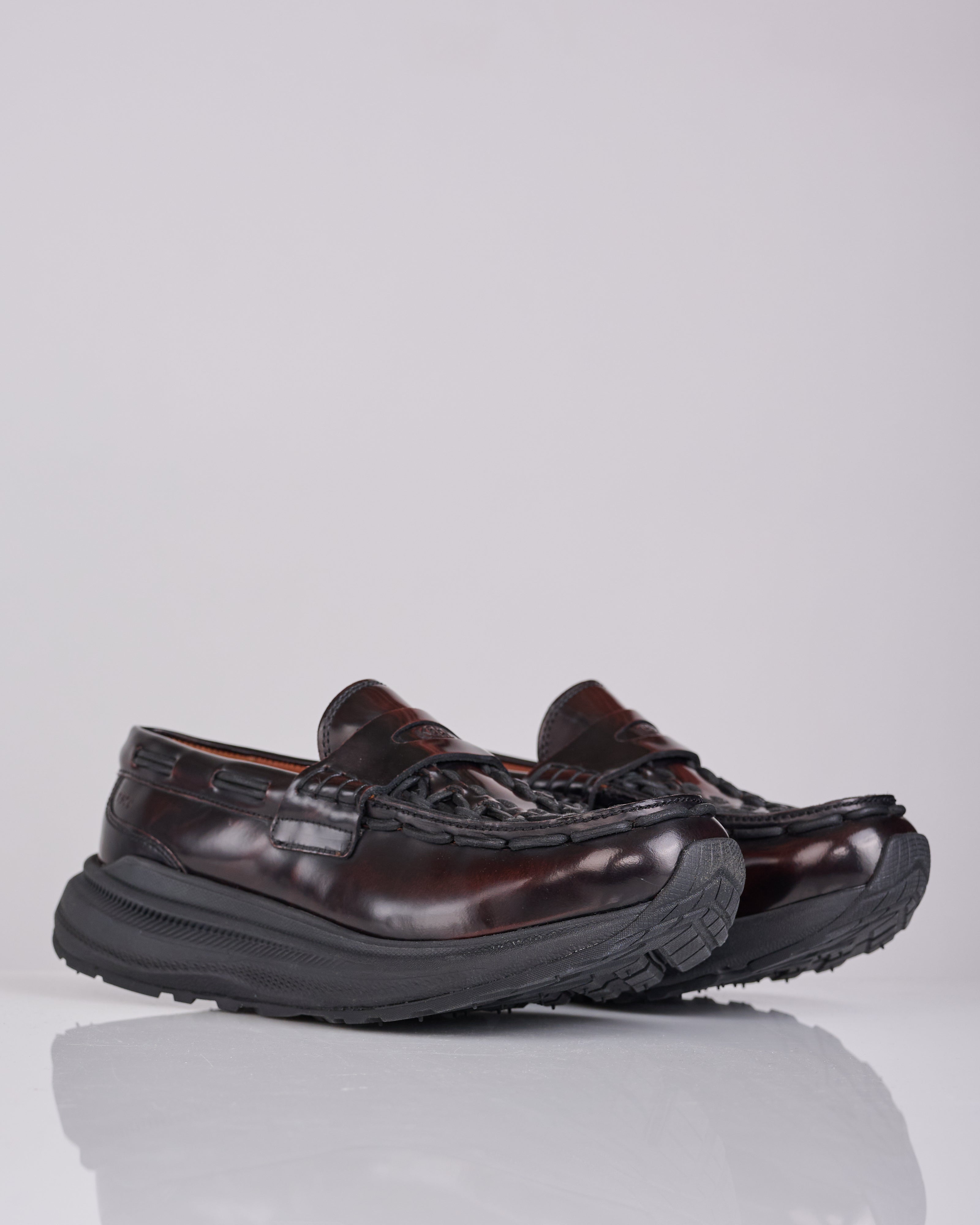 KEEN UNEEK LOAFER WK X-OXBLOOD/BLACK CORDOVAN – LESS 17