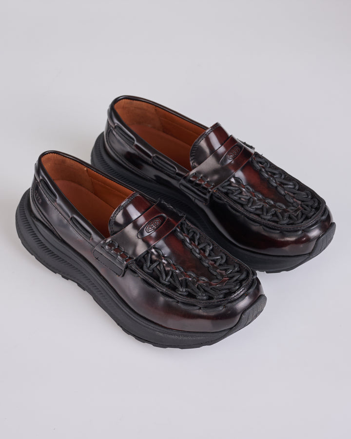 KEEN UNEEK LOAFER WK X-OXBLOOD/BLACK CORDOVAN