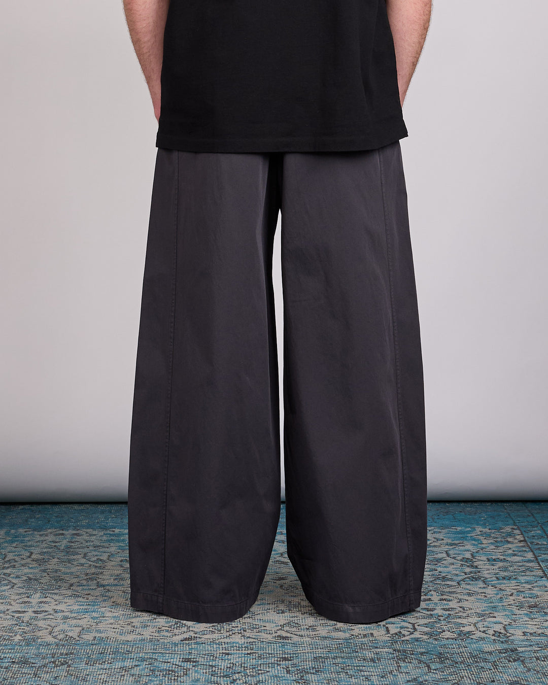 LEMAIRE Compact Cotton Twill Maxi Utility Pant Coal