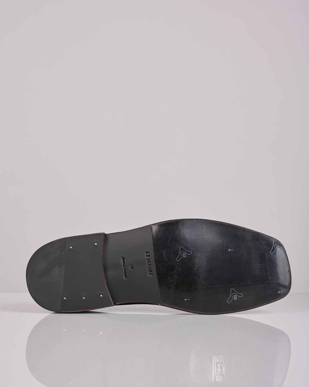 LEMAIRE Flat Piped Slipper Shiny Nappa Black/Dark Chocolate