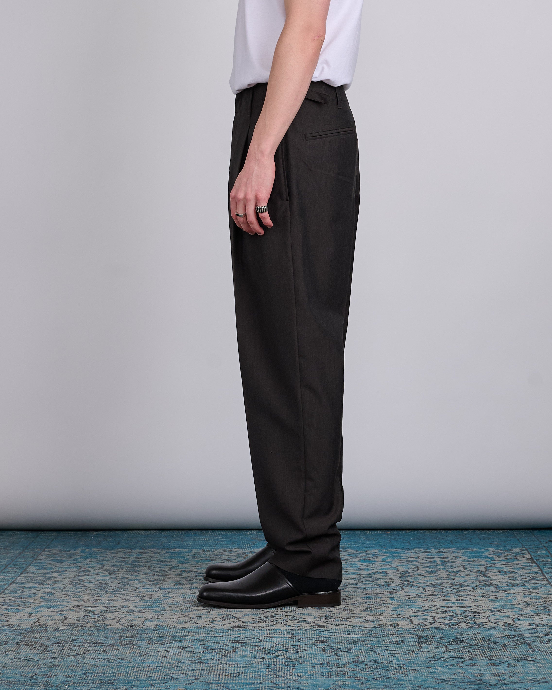 LEMAIRE Pleated Trouser Dark Espresso Melange – LESS 17