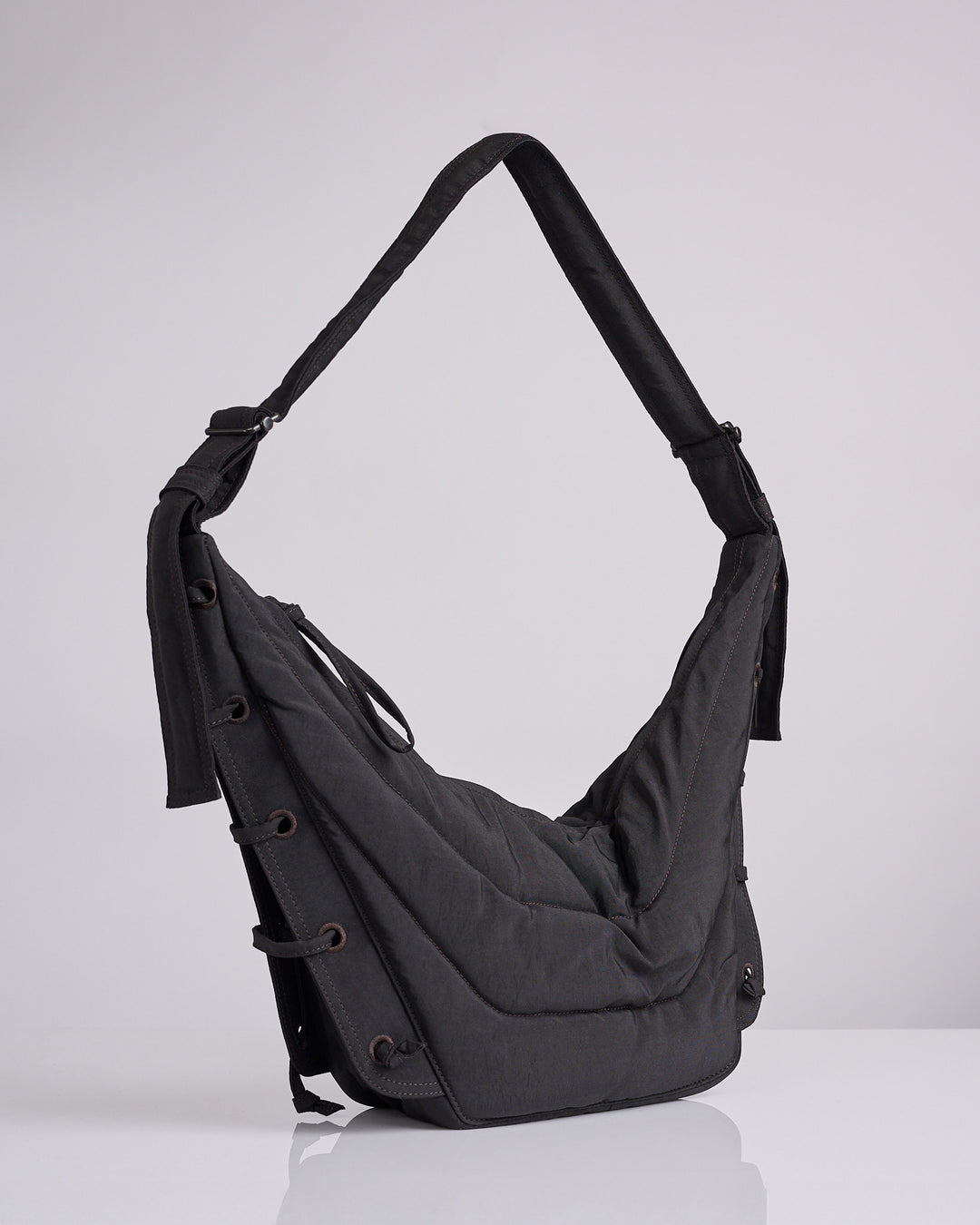 LEMAIRE Soft Game Bag Medium Dark Chocolate