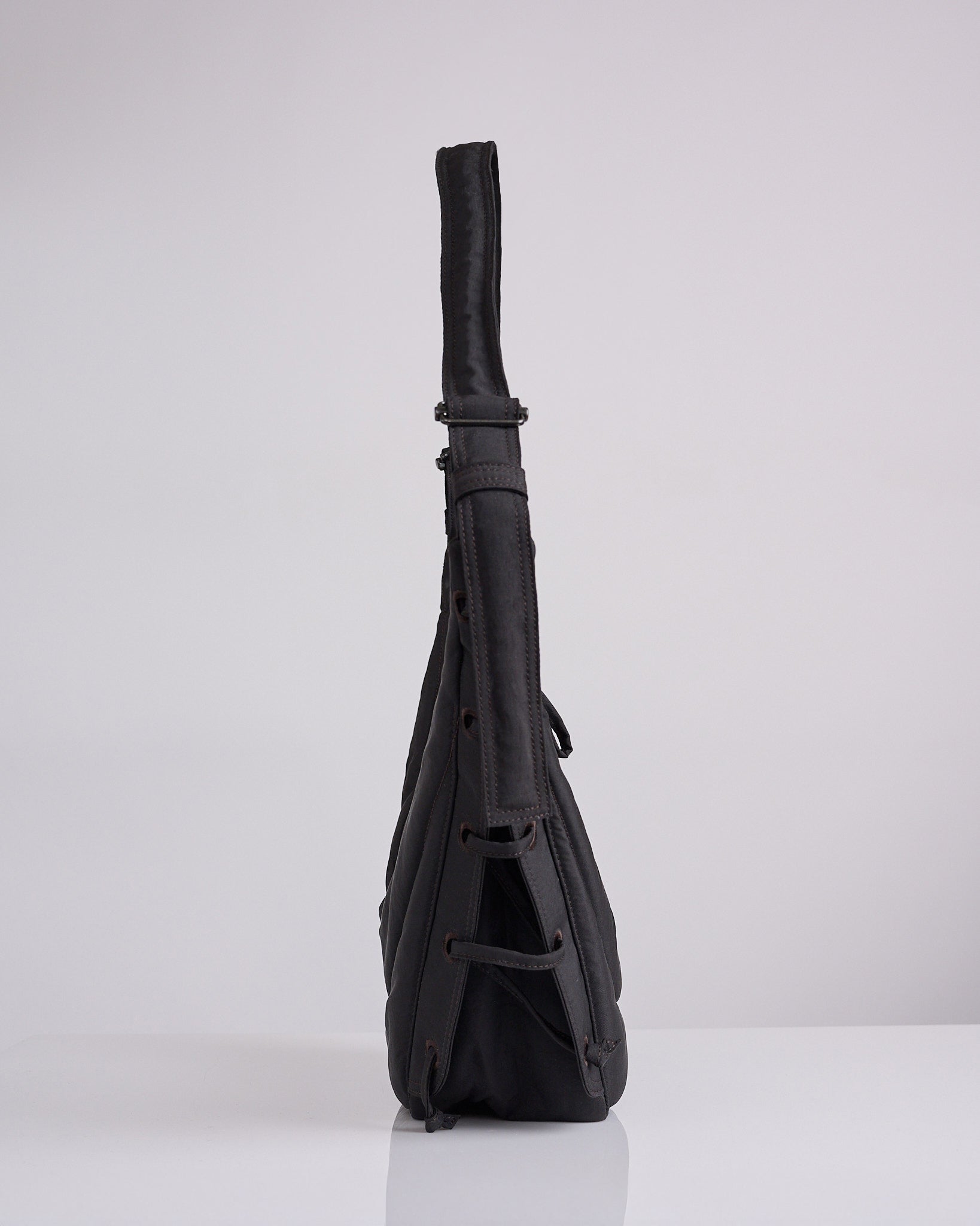 LEMAIRE Soft Game Bag Medium Dark Chocolate – LESS 17