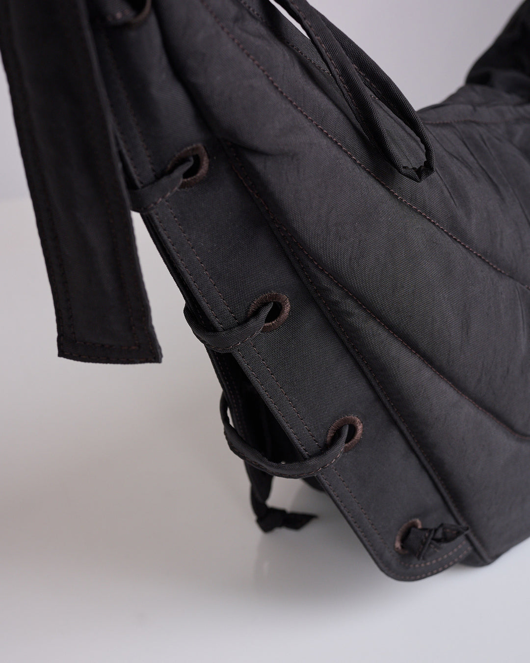 LEMAIRE Soft Game Bag Medium Dark Chocolate