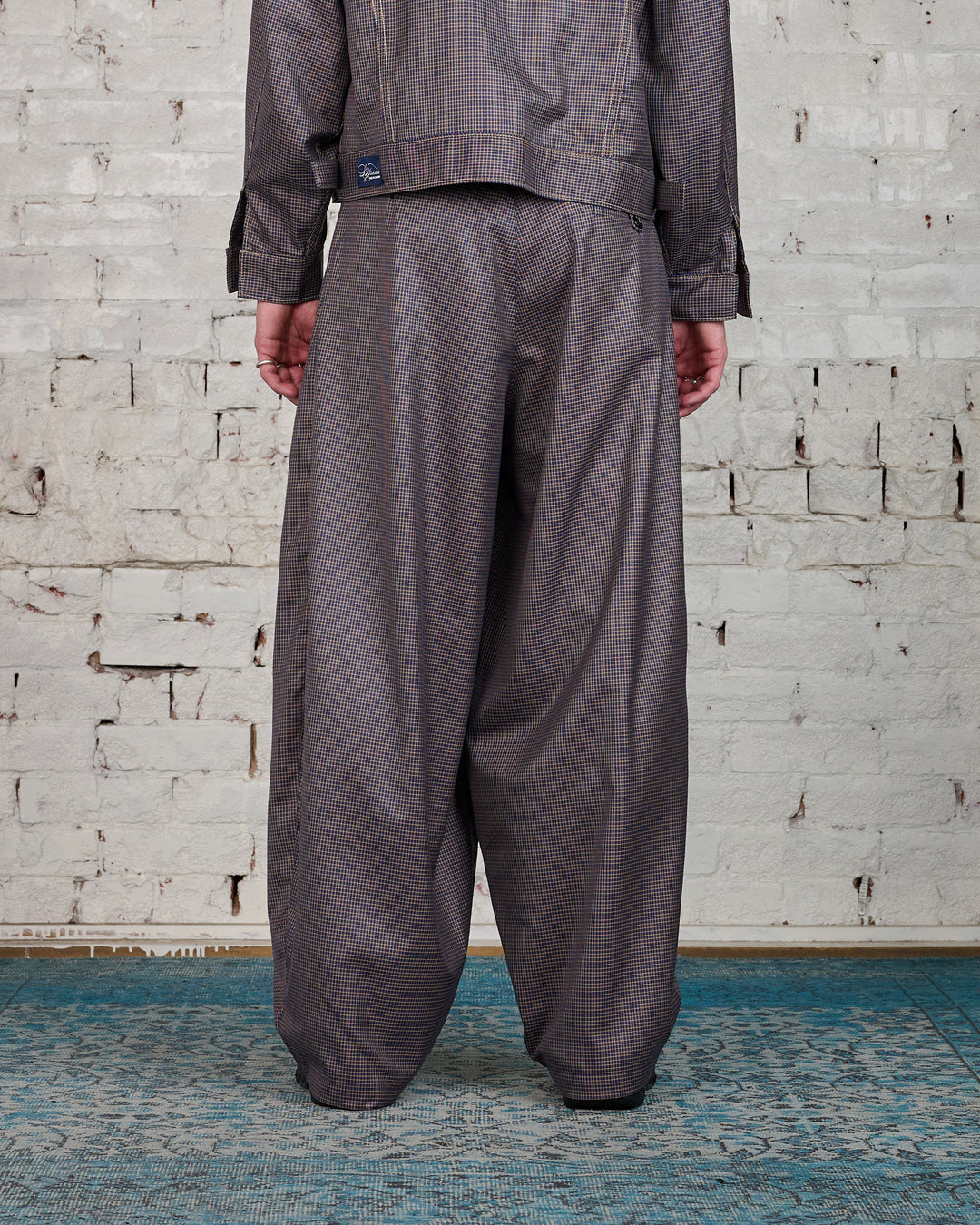 wool trousers with pleats and loops - Man