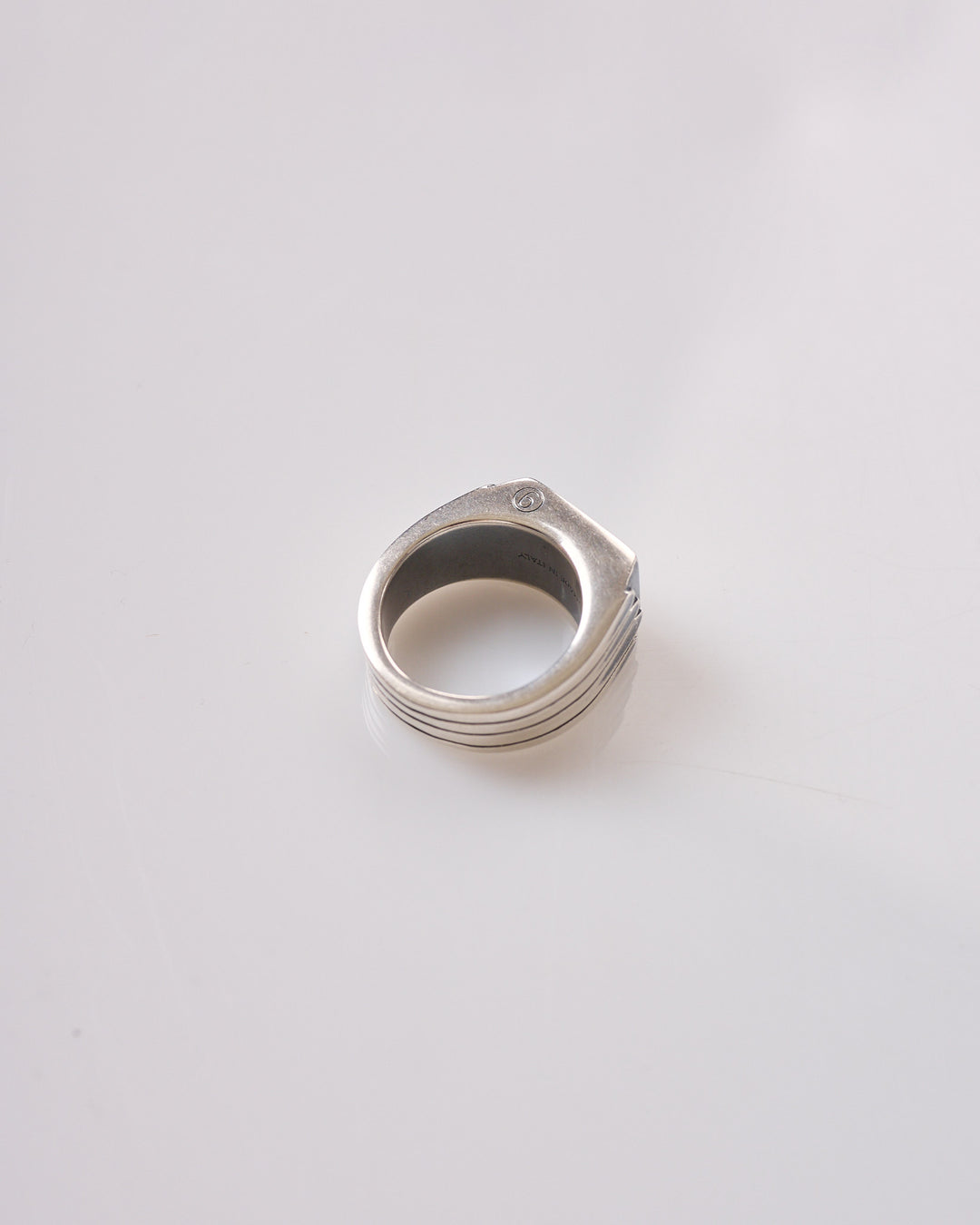 Maison Margiela MM6 Minimal Logo Groove Signet Ring