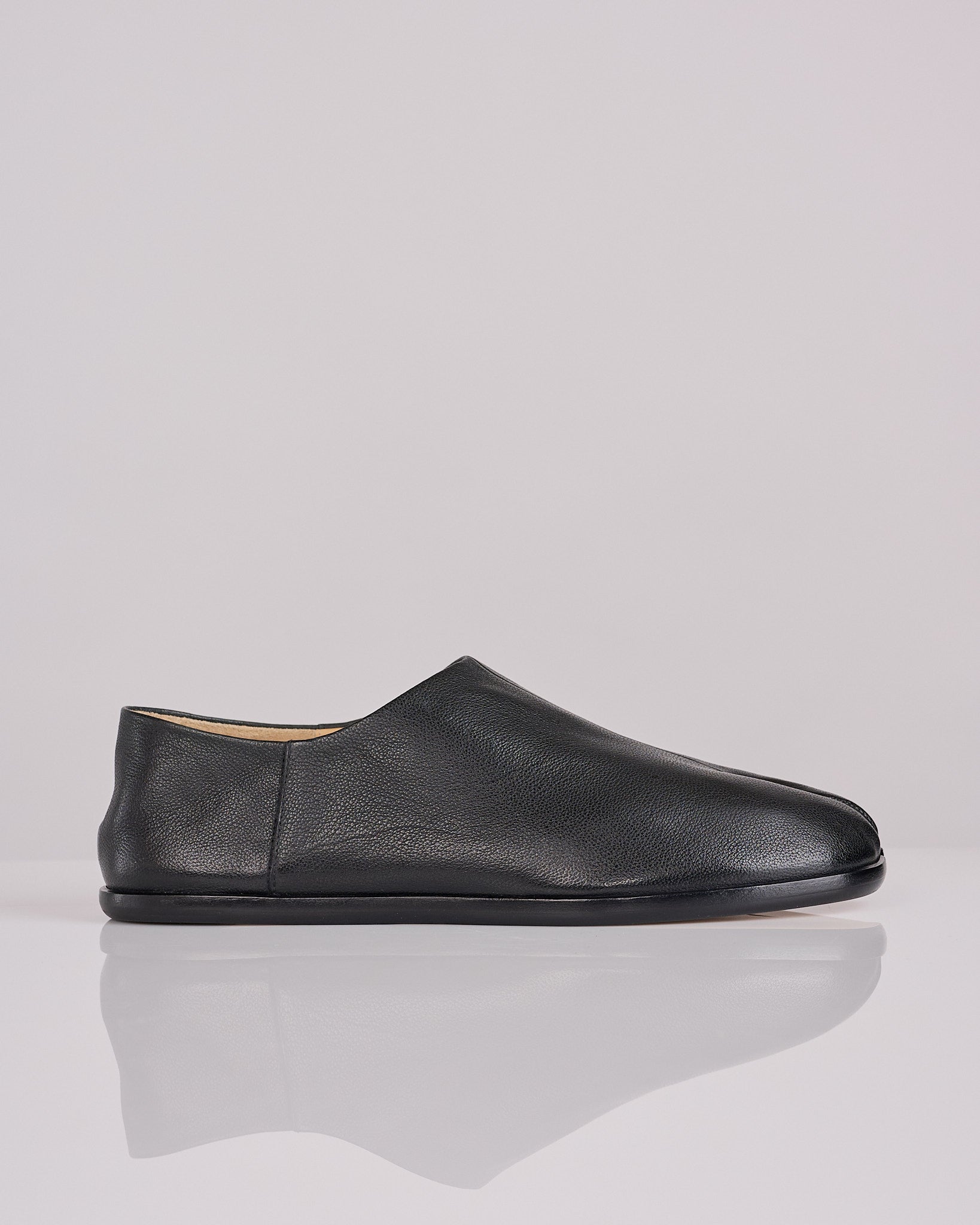 Maison Margiela Tabi Babouche Loafer Nappa Leather Black – LESS 17