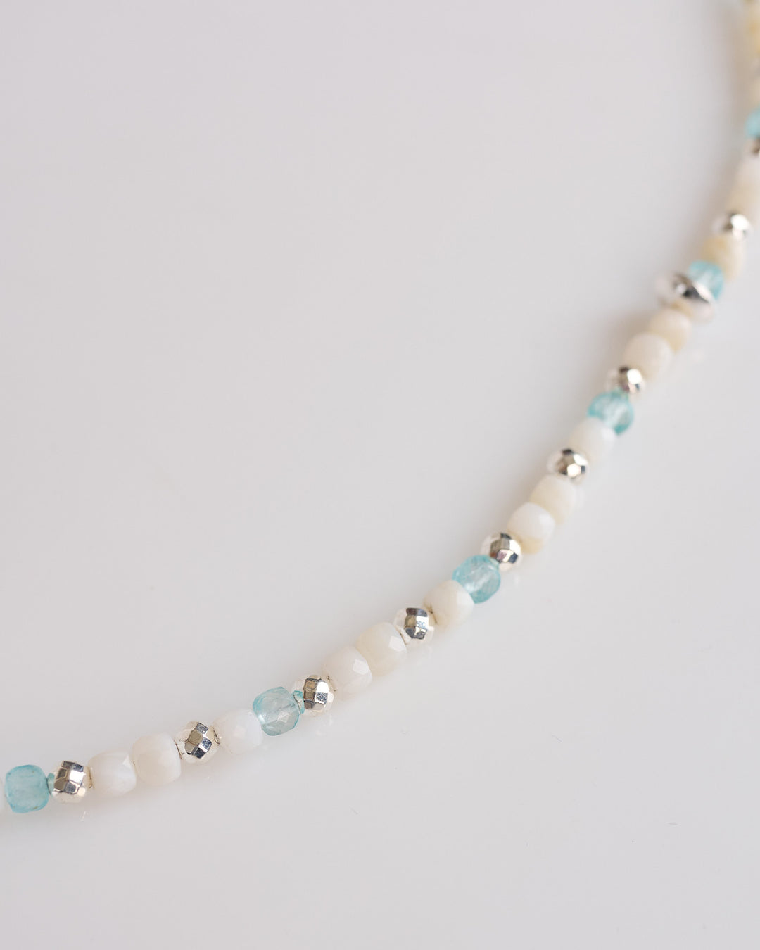 Maple Madina Necklace Off White Silver 925