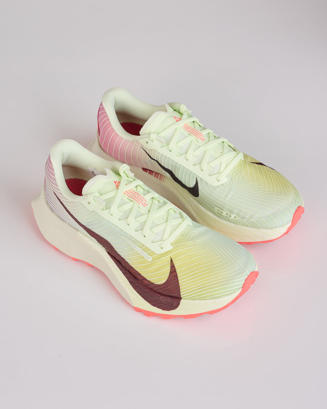 Nike ACG Ultrafly Trail Volt Tint/Burgundy Ash-Steam-Sea Glass