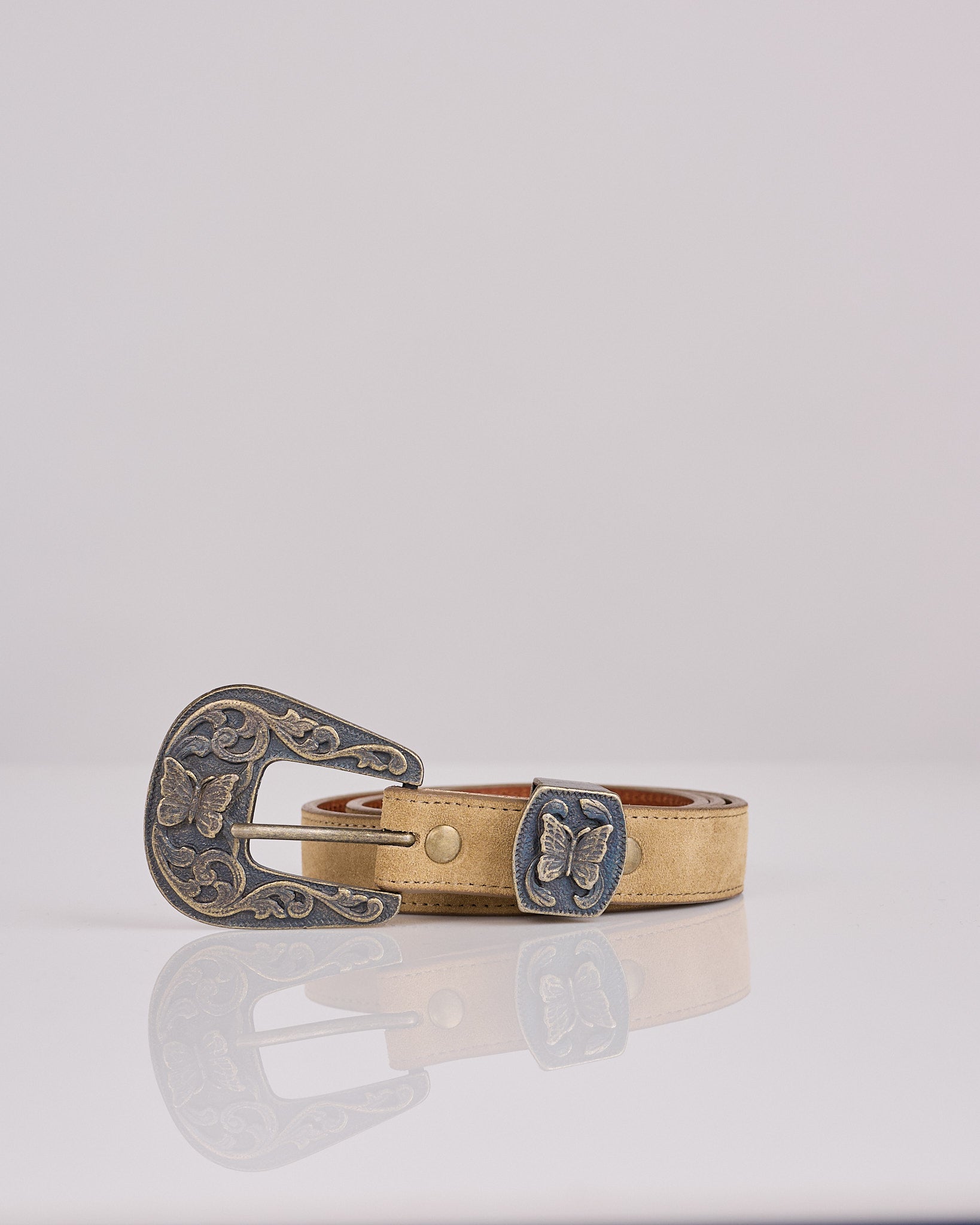 Needles Papillion Western Tip Suede Belt Taupe – LESS 17