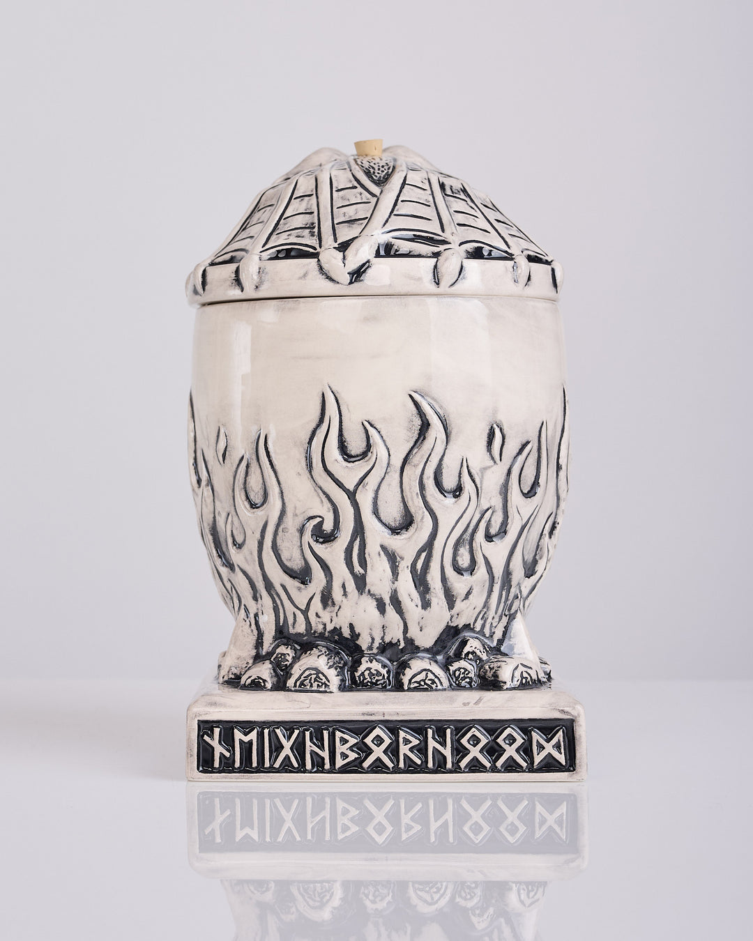 Neighborhood Cauldron Incense Chamber 262  Black