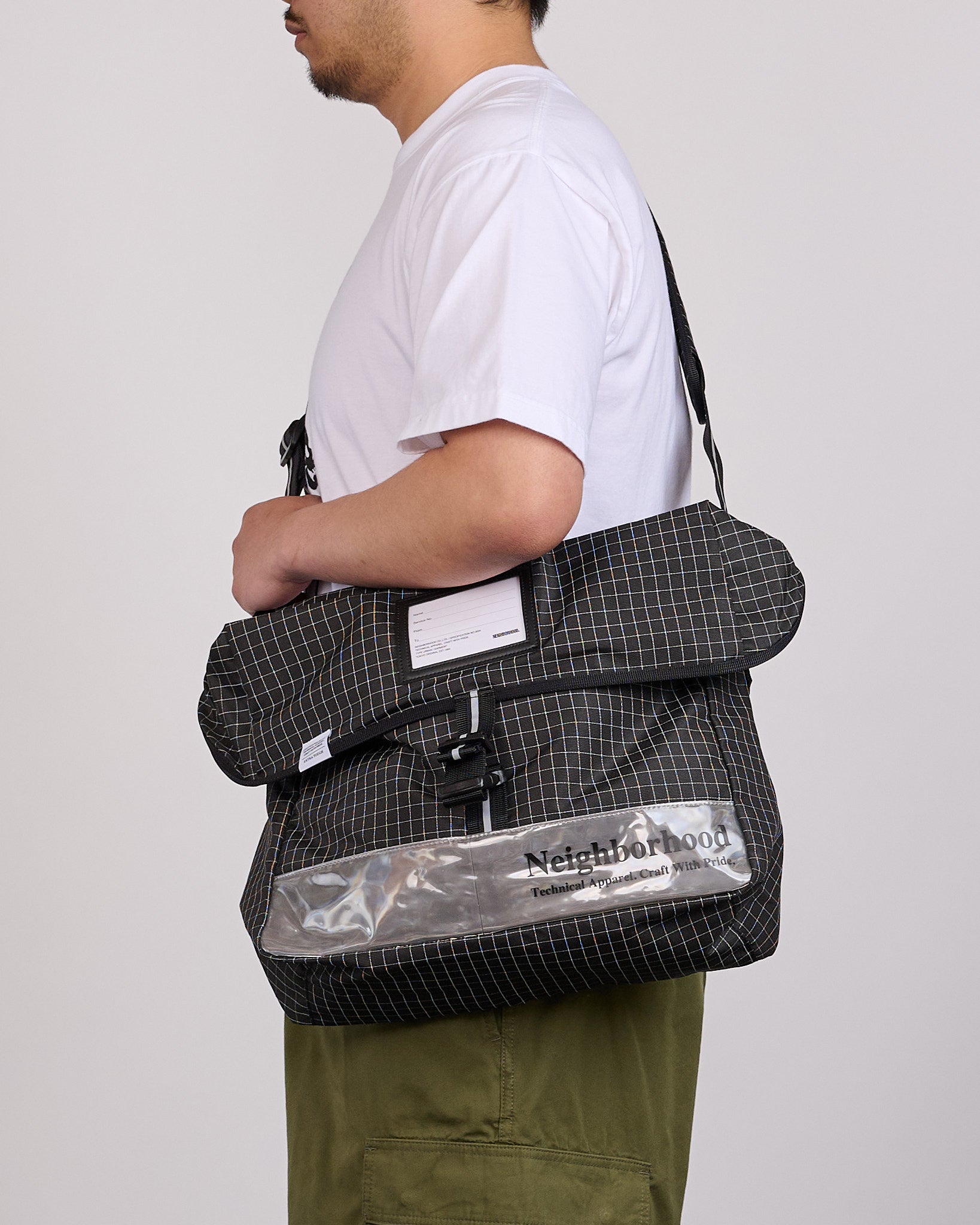 Neighborhood Reflective Messenger Bag 261 Black – LESS 17