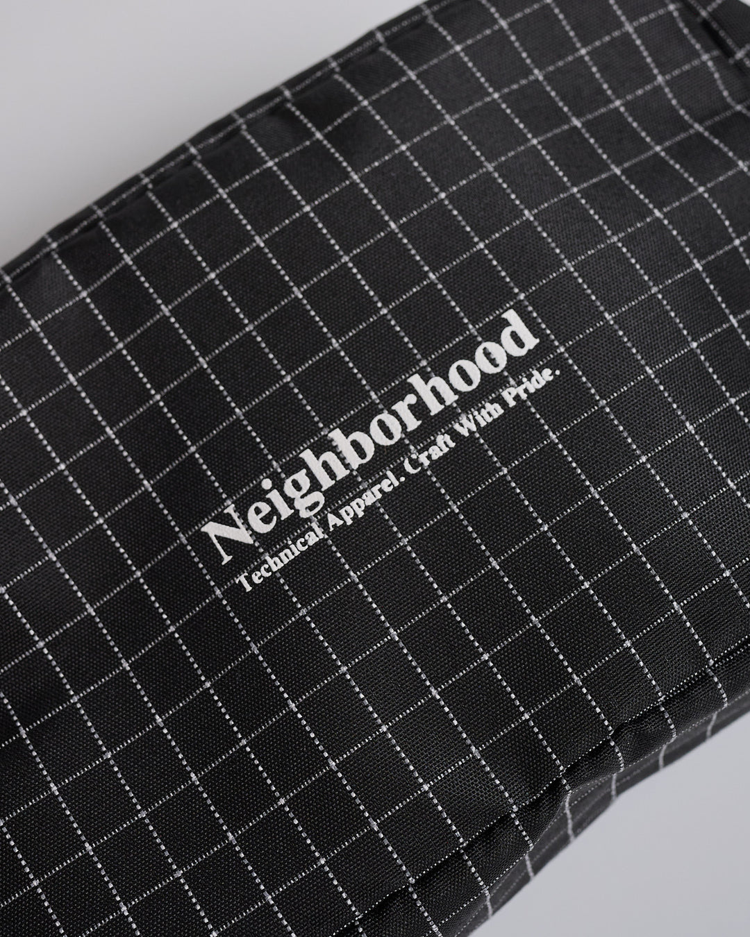 Neighborhood Reflective Pouch 261 Black