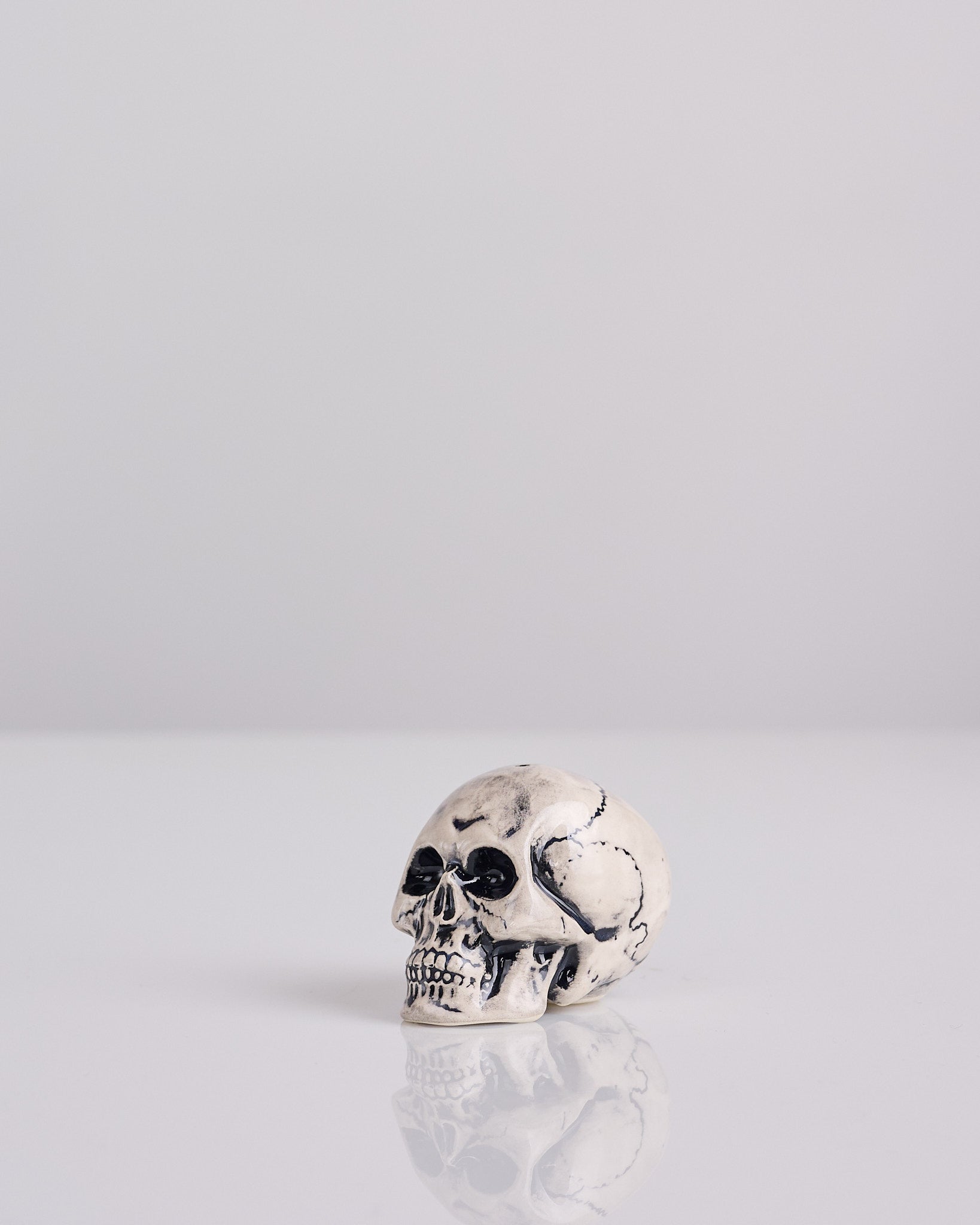 Neighborhood Square Incense Tray Black – LESS 17