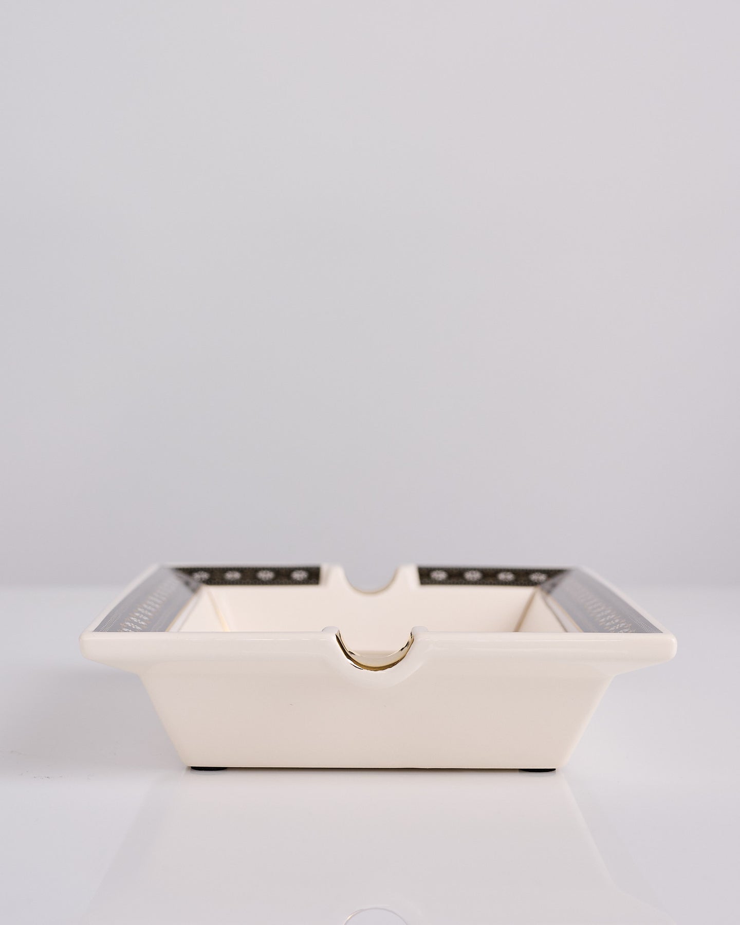 Neighborhood Square Incense Tray Black – LESS 17