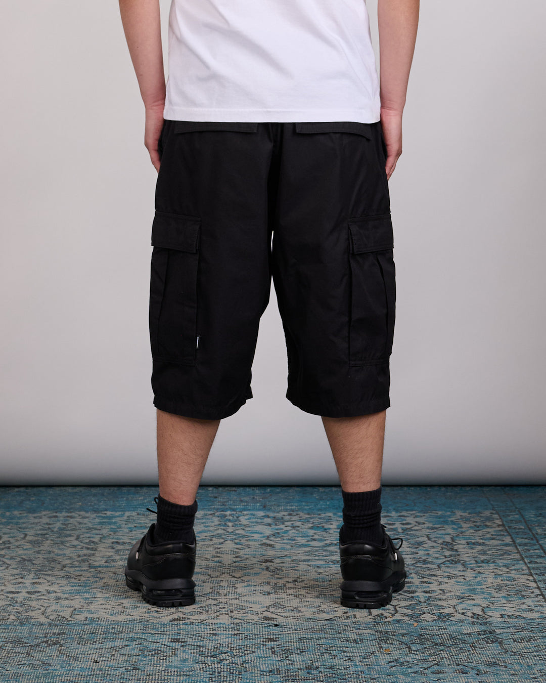 Neighborhood Wide Cargo Shorts 261 Black